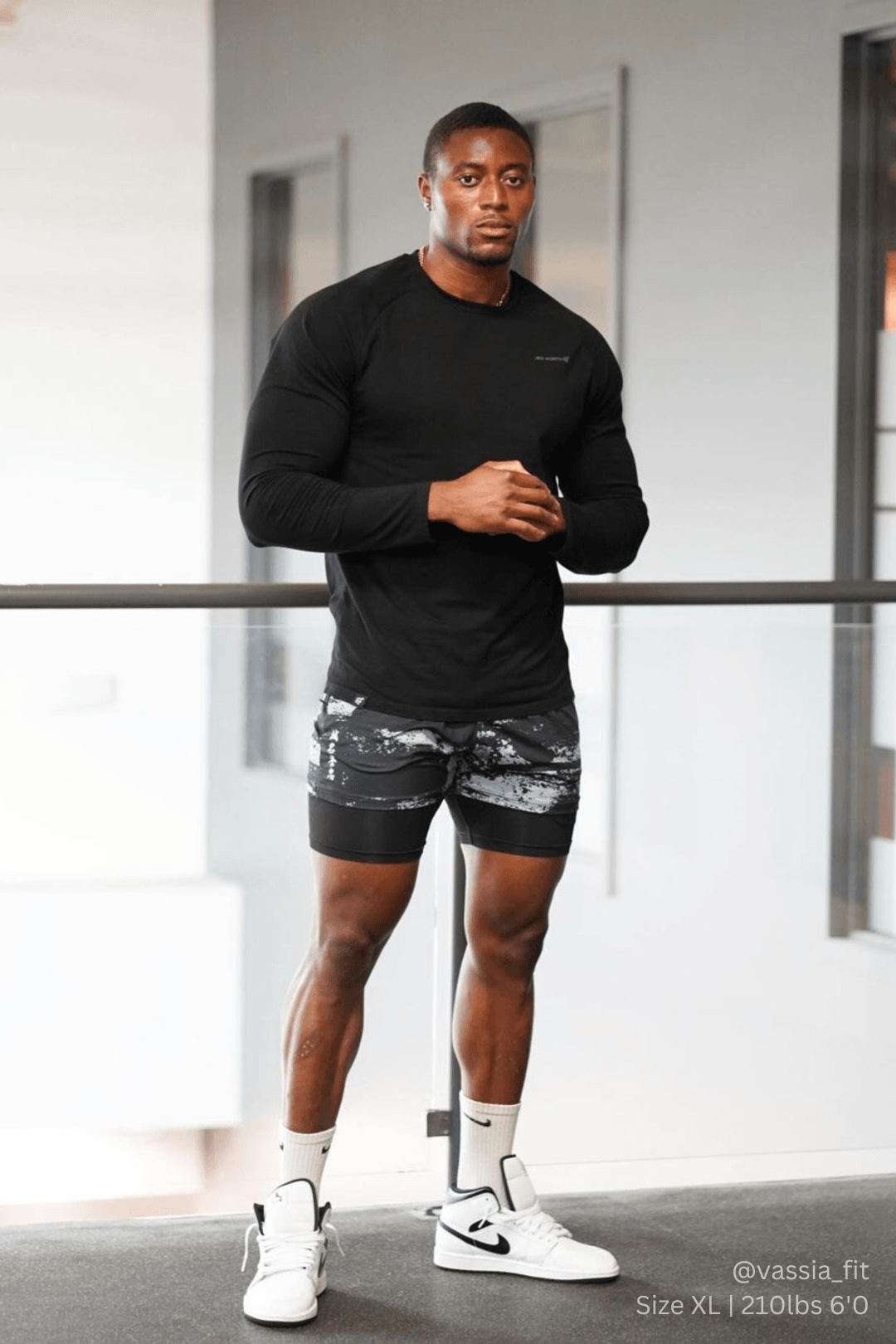 Jed North Titan Muscle-Fit Long Sleeve T-Shirt - Black