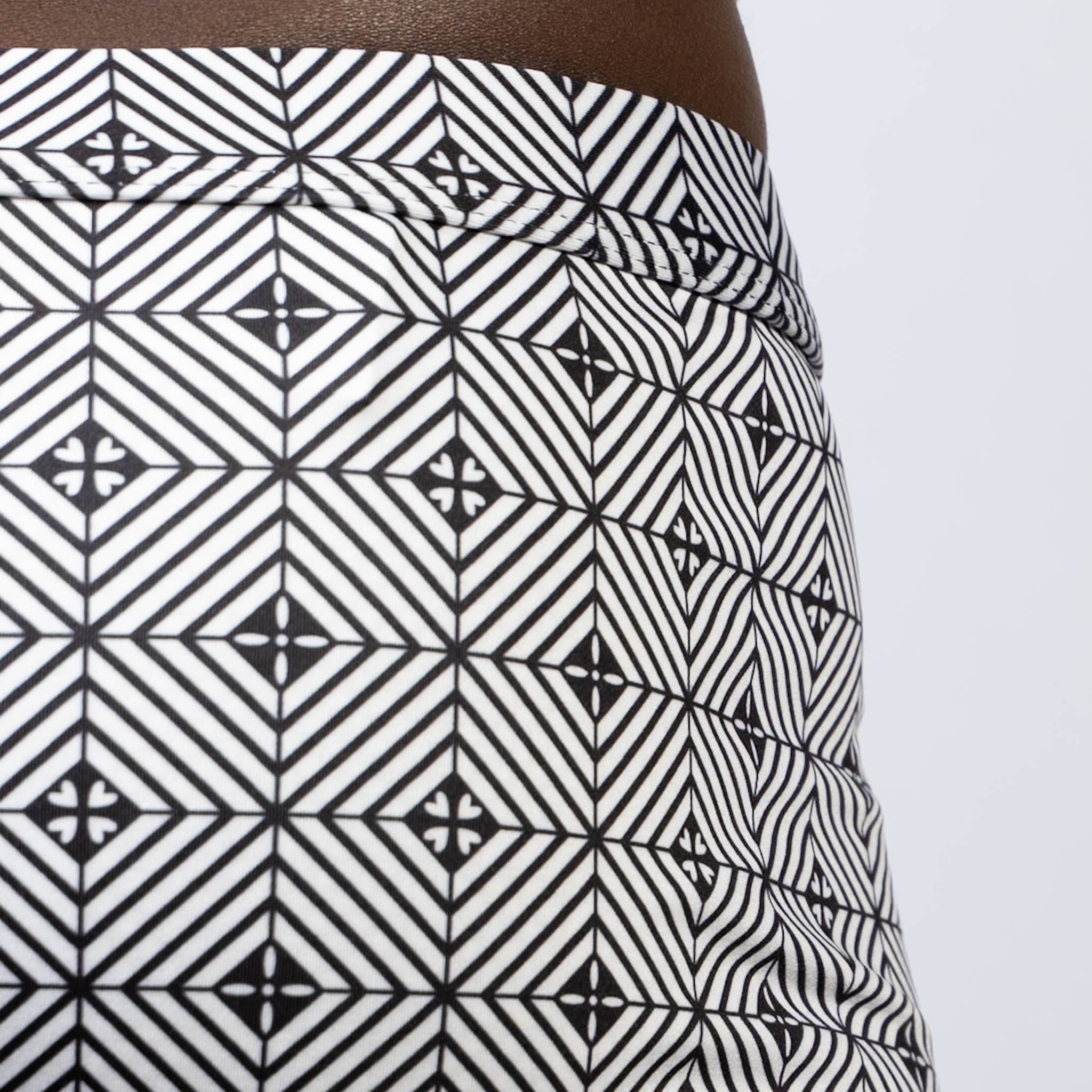 KALEIDOSCOPE SQ CUT TRUNK - DealByEthan.gay loves Tulio