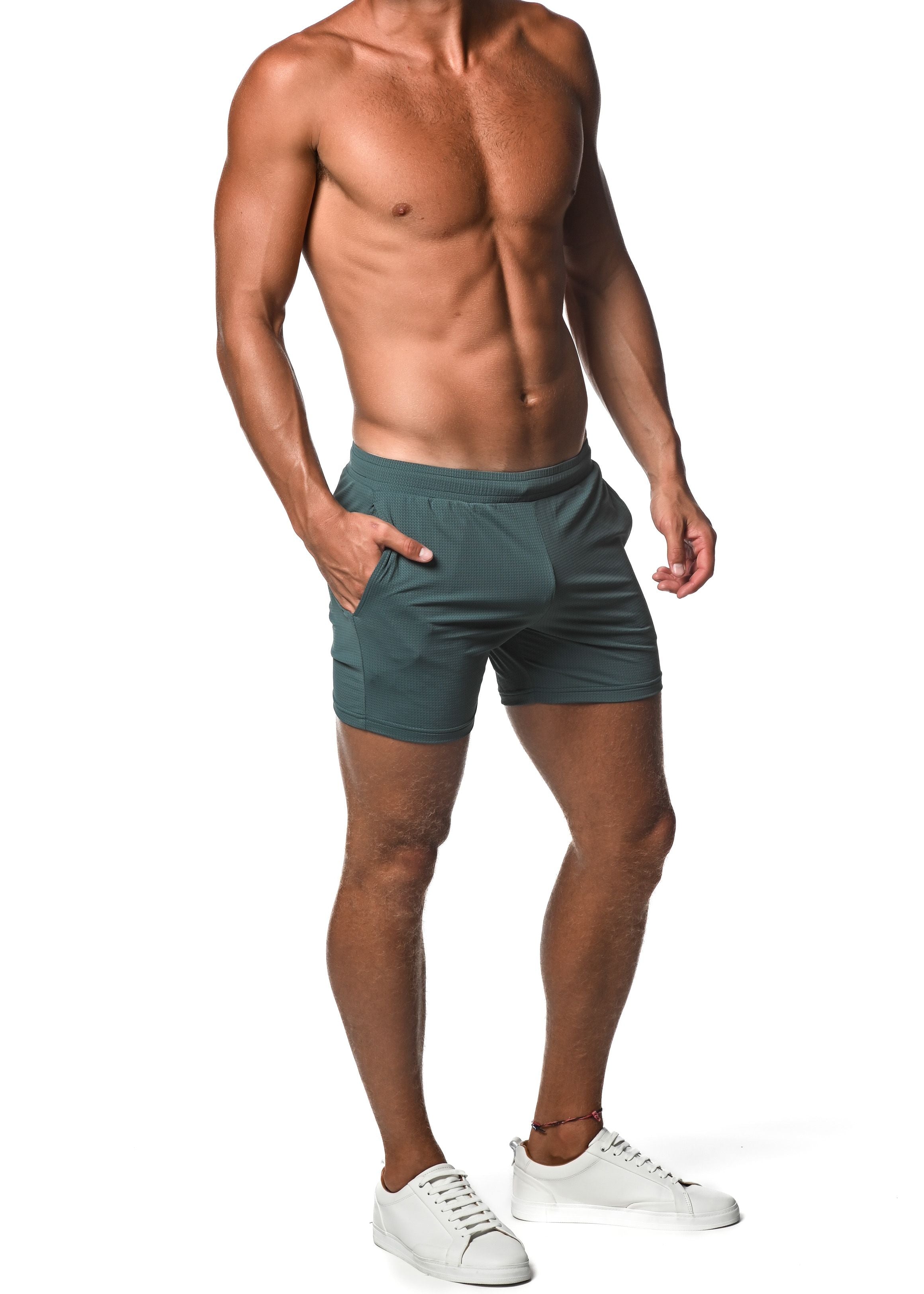 MESH GRID STRETCH PERFORMANCE SHORT - DealByEthan.gay loves ST33LE