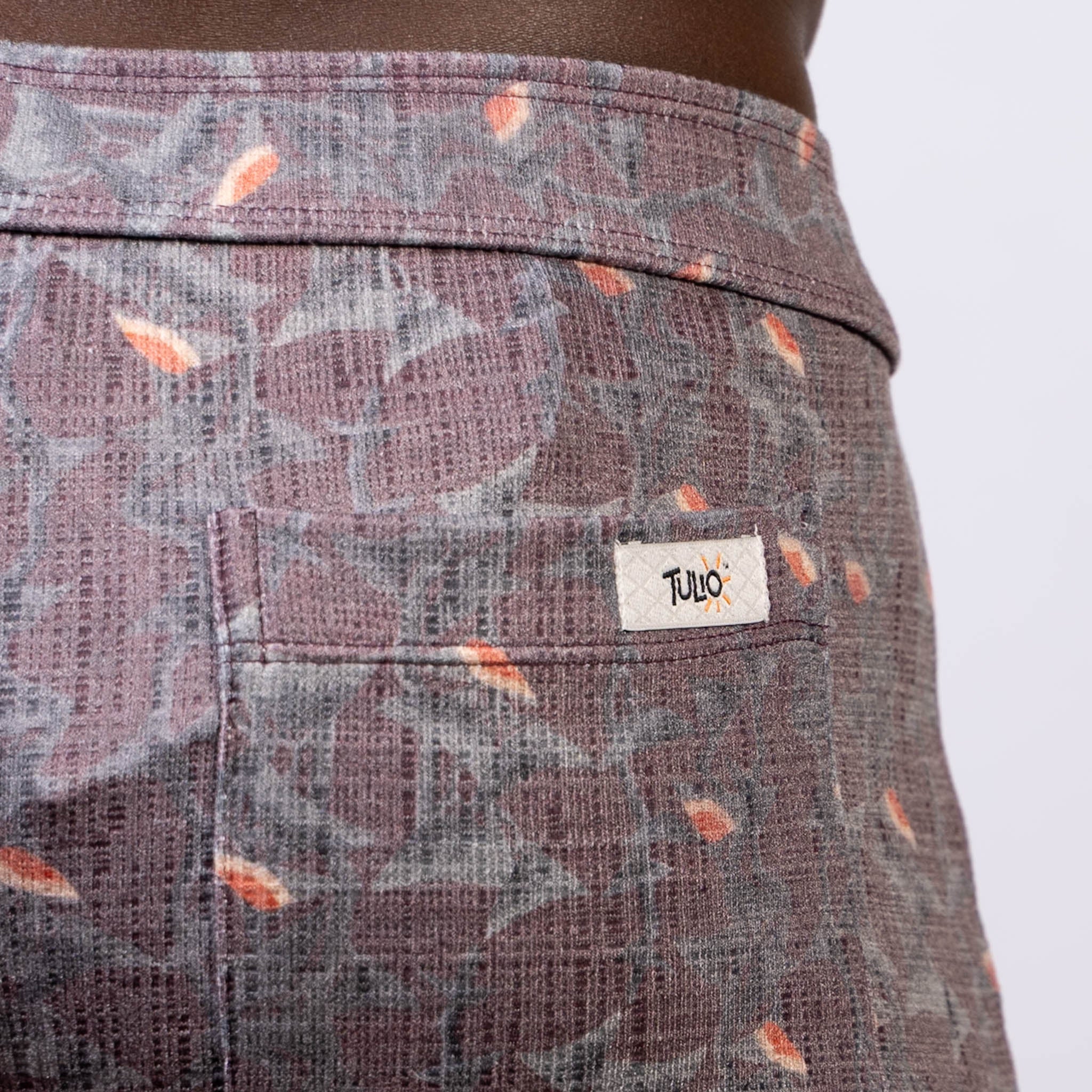 SHORTS DE LINO CON TEXTURA DE RAYAS VINTAGE