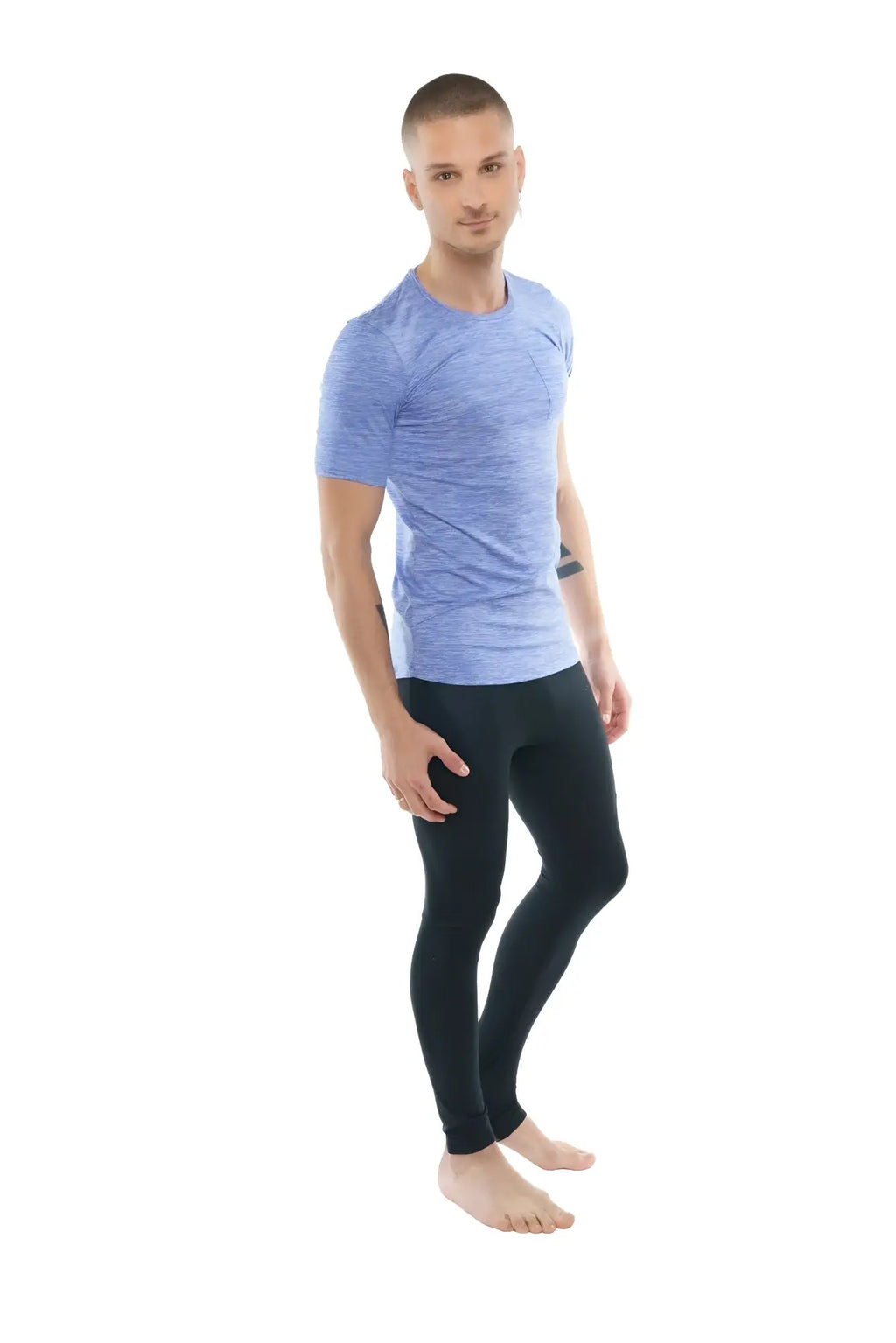 Light blue textured short-sleeve athletic shirt with perfect pocket and crew neck in lavender heather fabric