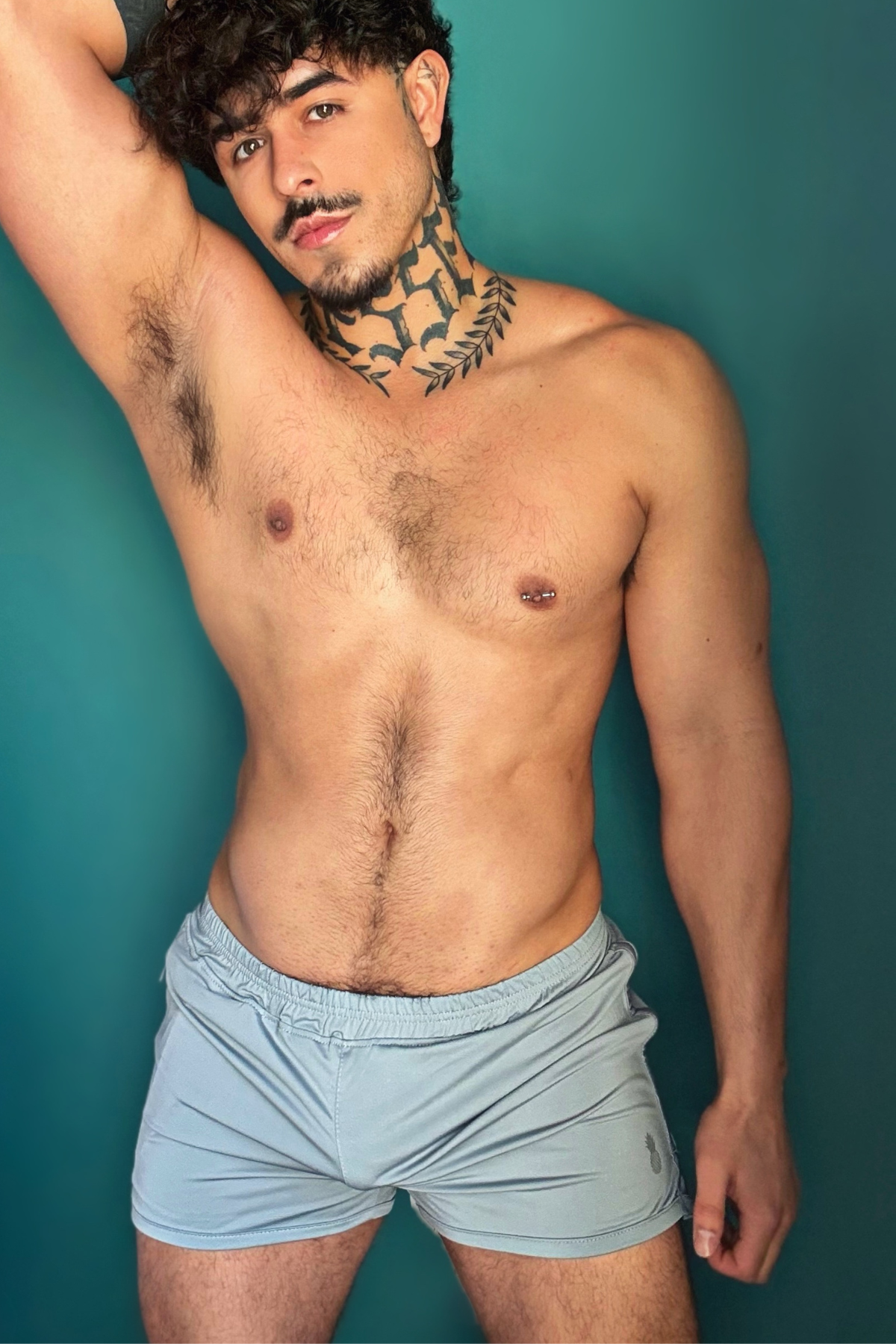 JJ Malibu 2" Side Split Booty Shorts - Gletschergrau