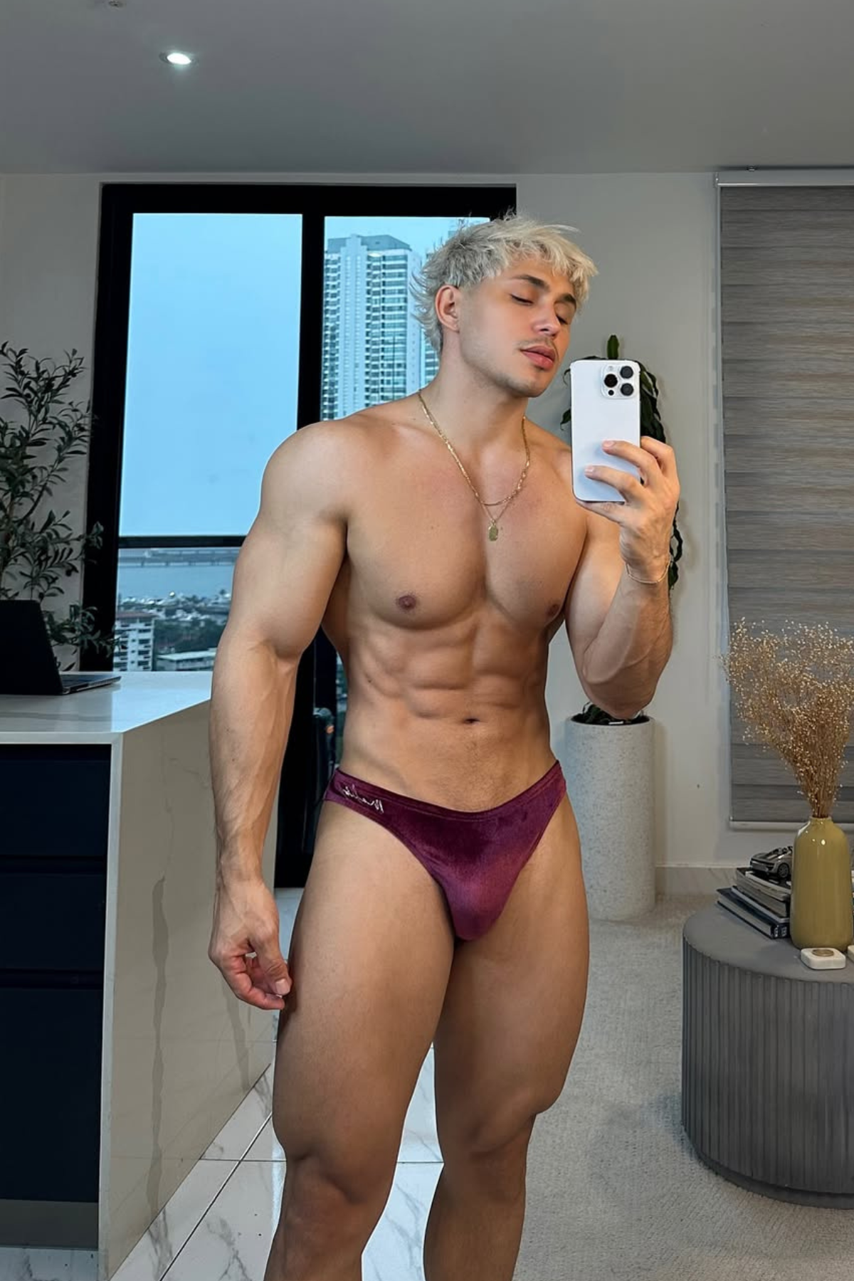 Braguita de bikini aterciopelada JJ Malibu con efecto fruncido - Granate