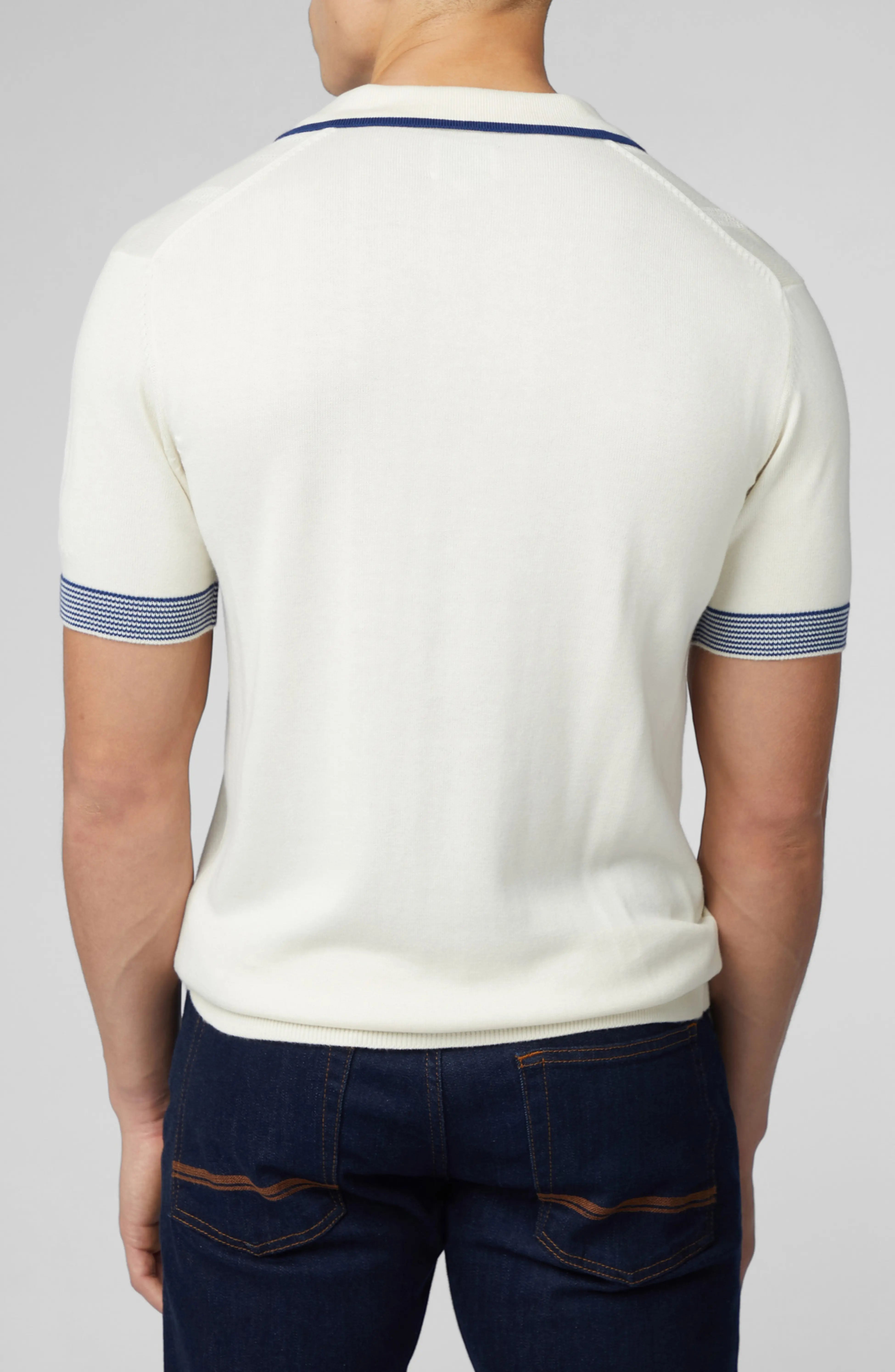 SIGNATURE OPEN NECK POLO