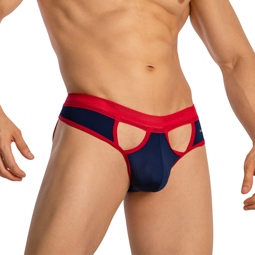 Daddy DDE064 enthüllt stylischen Jockstrap