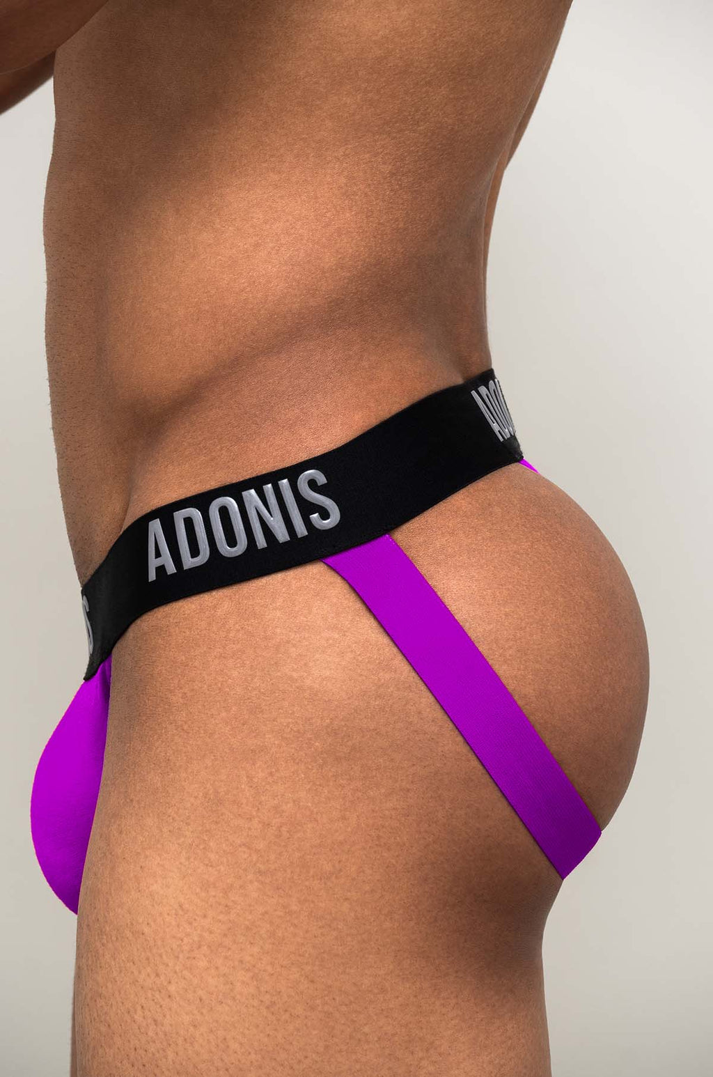 Tanga-jock con gorro de dormir morado eléctrico