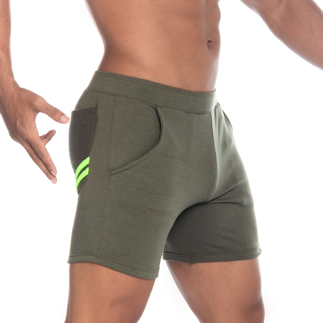 ENERGY GREEN SHORT - Men's military green sport shorts