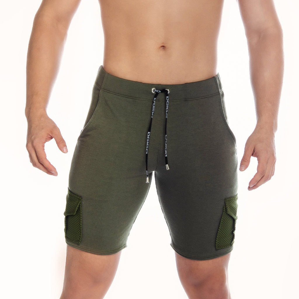 POCKET GREEN SHORT - Men's green sport shorts. Men's shorts.