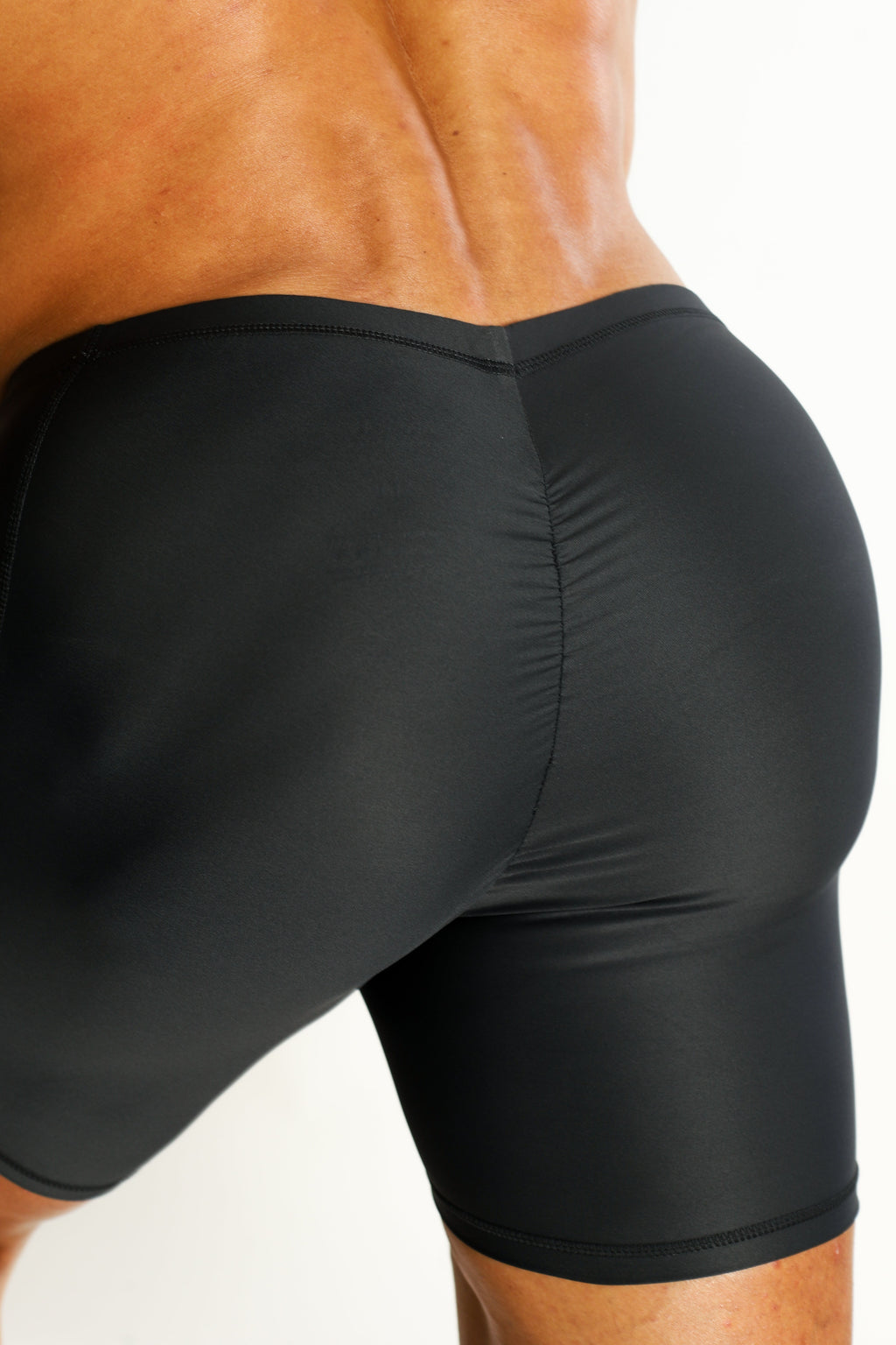 JJ Malibu Men's Lustrous Scrunch-Butt 4.5" Bike Shorts - Onyx Black