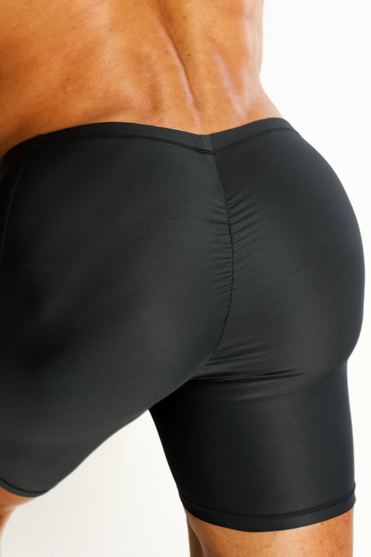 JJ Malibu Men's Lustrous Scrunch-Butt 4.5" Bike Shorts - Onyx Black