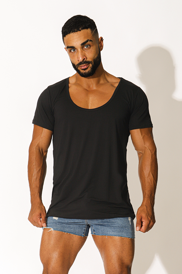 Camiseta Relaxed Deep-U - Negra