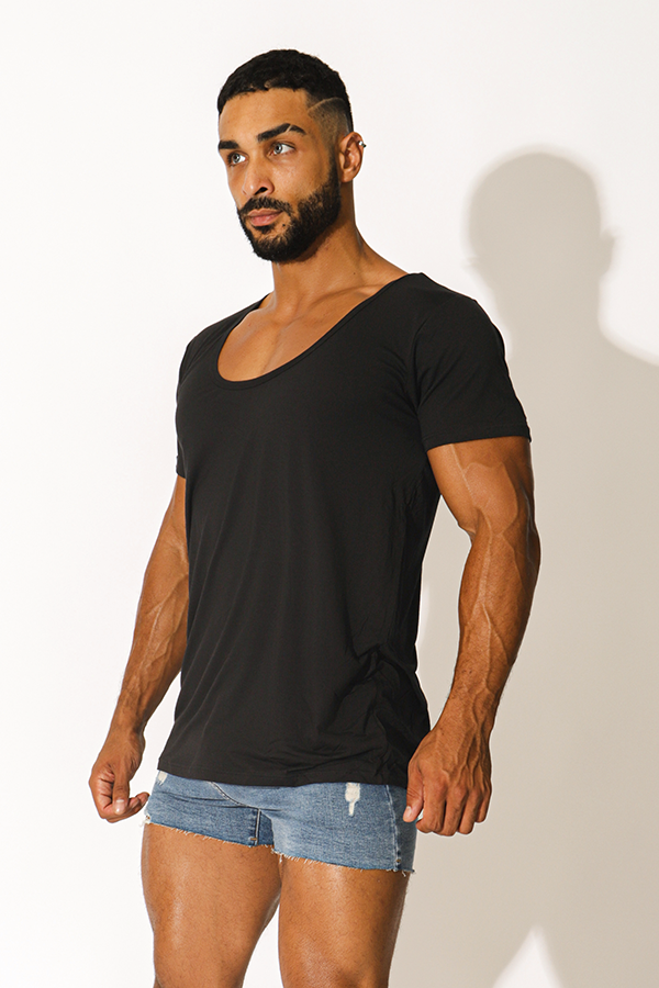 Camiseta Relaxed Deep-U - Negra