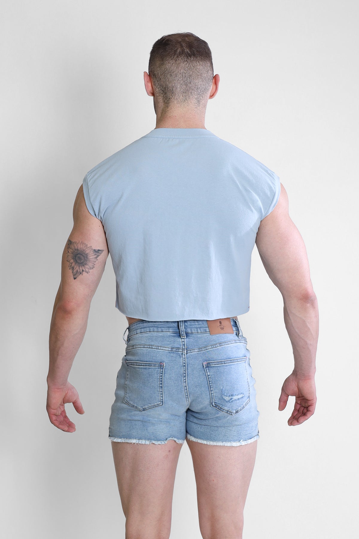 JJ Malibu Escapism Muscle-Fit Crop Tank - Homo