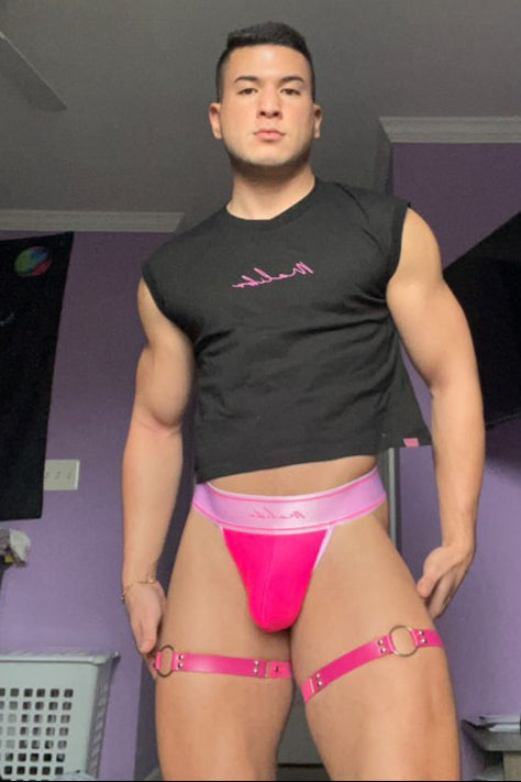 JJ Malibu Muscle-Fit Crop Half-Sleeve Tee - Black - DealByEthan.gay loves JJ Malibu