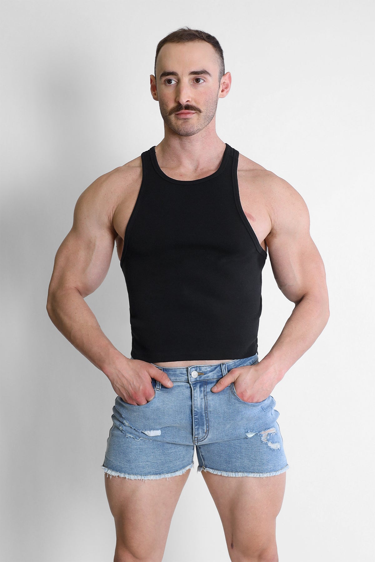 JJ Malibu Scooped Racer V Tank Top - Schwarz