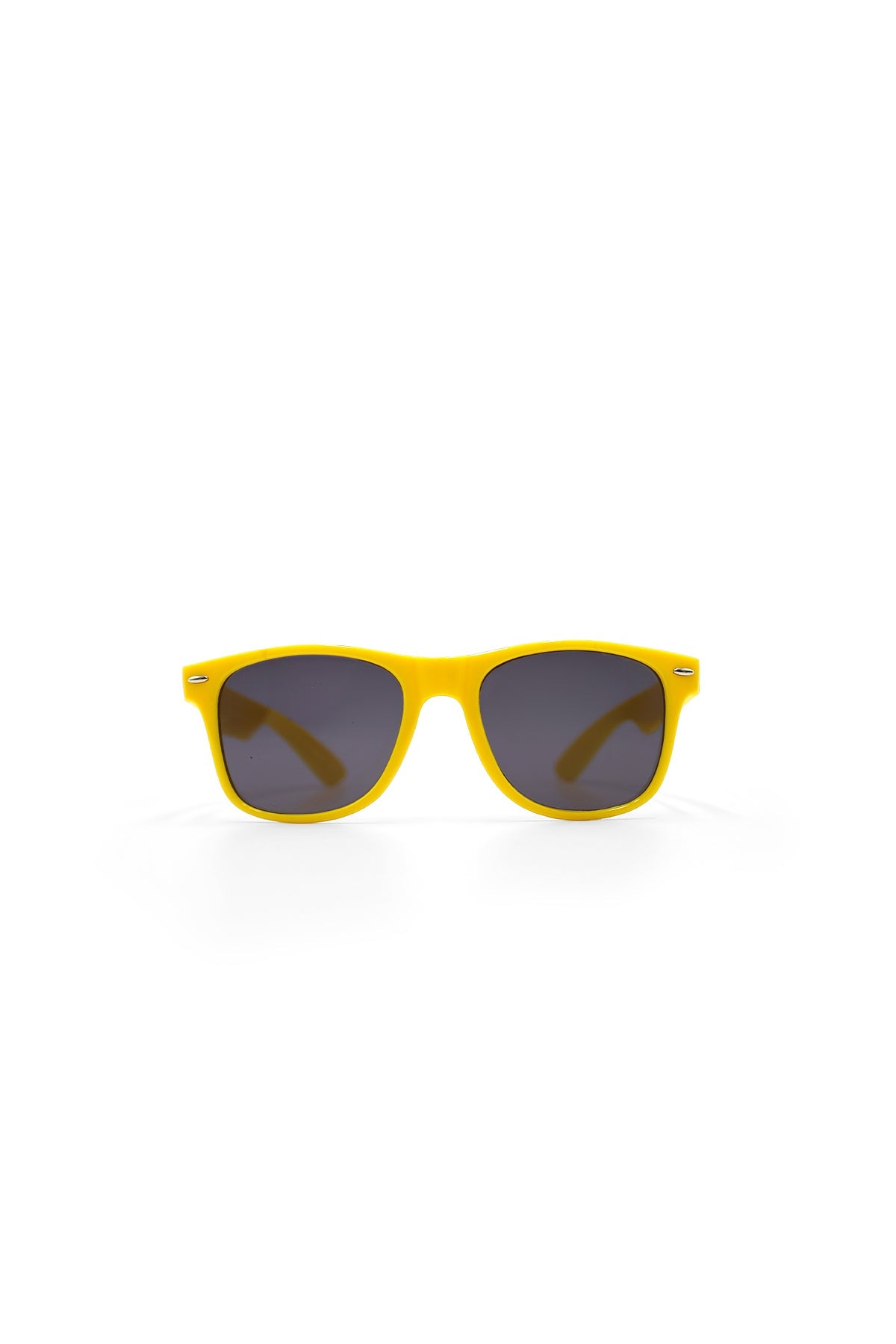 Gafas de sol de estilo ejecutivo Risqué, color amarillo