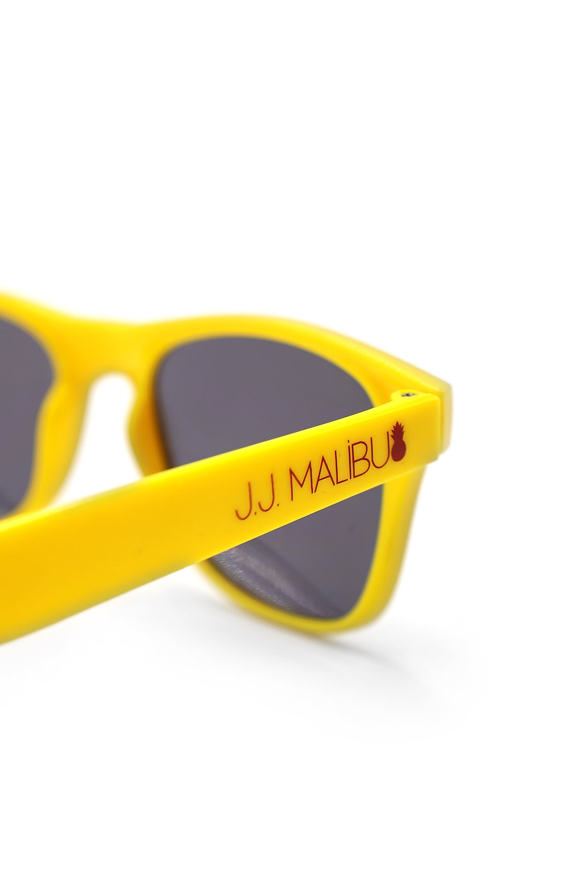 Gafas de sol de estilo ejecutivo Risqué, color amarillo