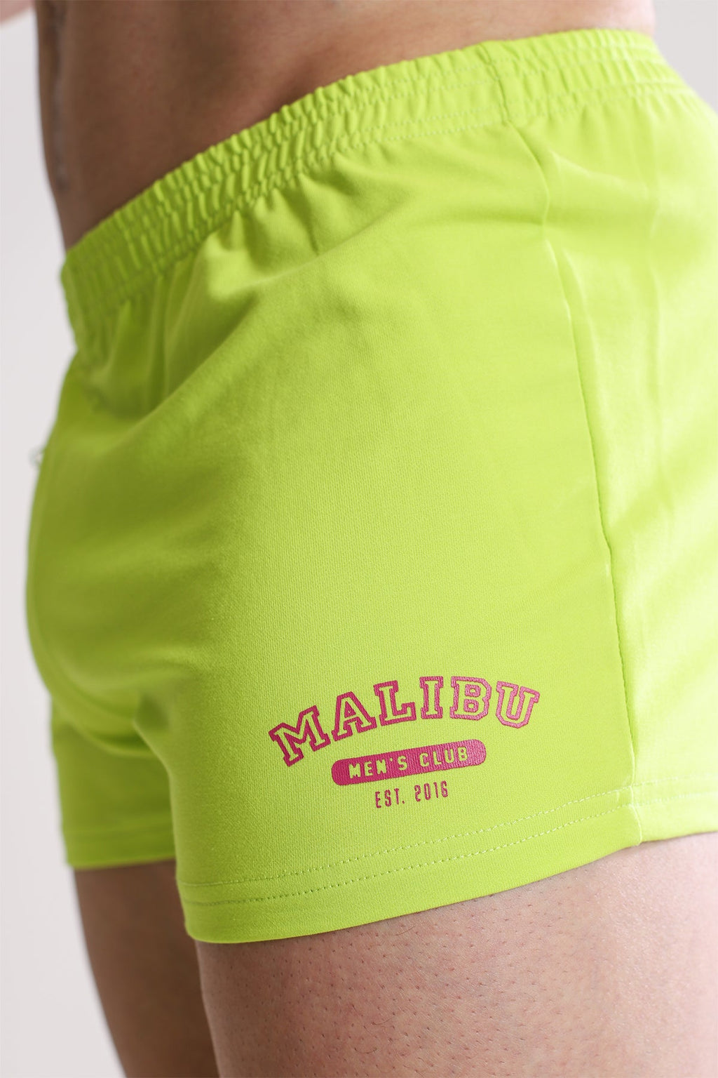 Varsity 2" Kurze Shorts mit Reißverschlusstasche - Neongelb