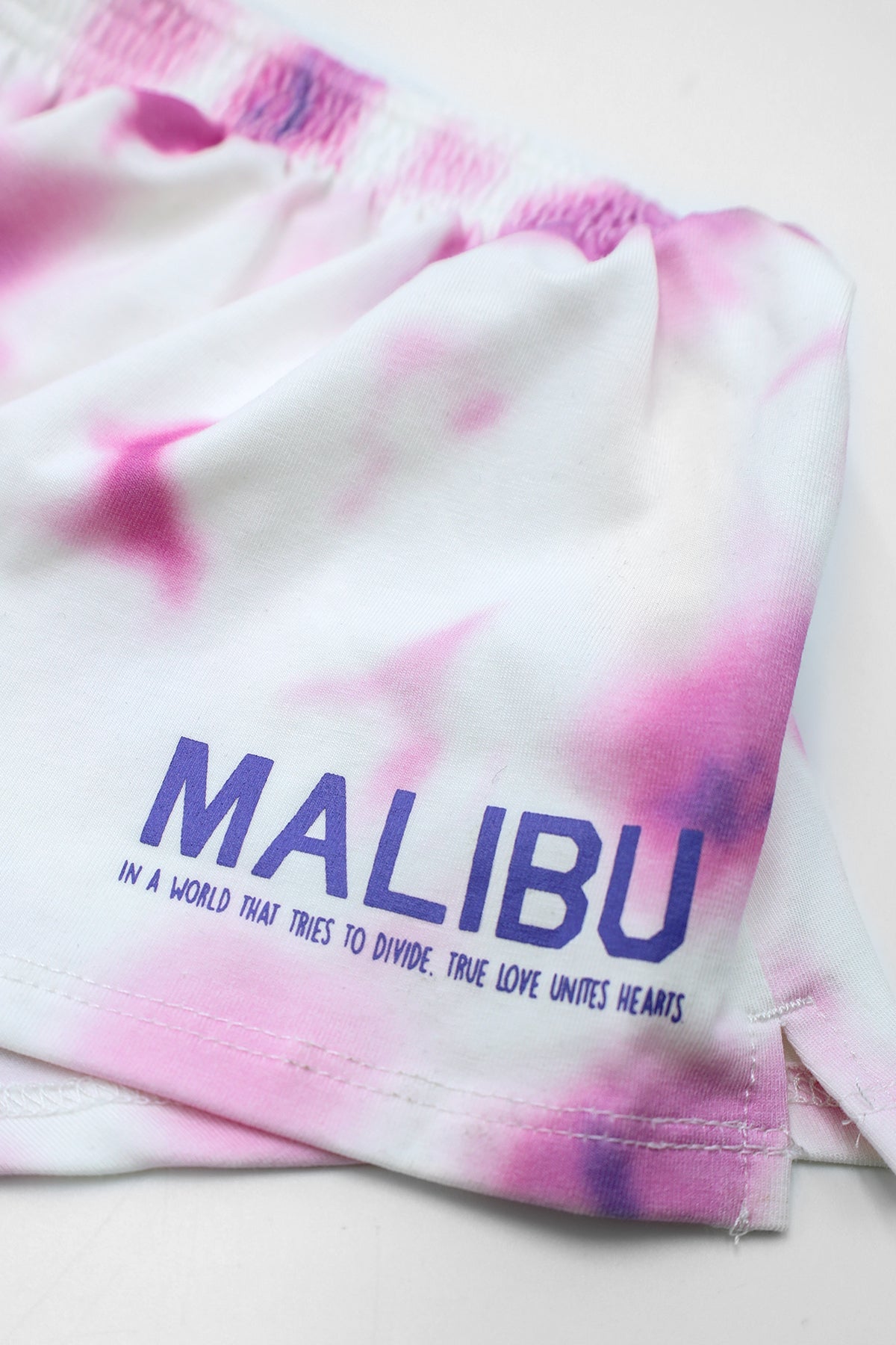 JJ Malibu Stretch-It 2" Short Shorts – Pink Tie-Dye