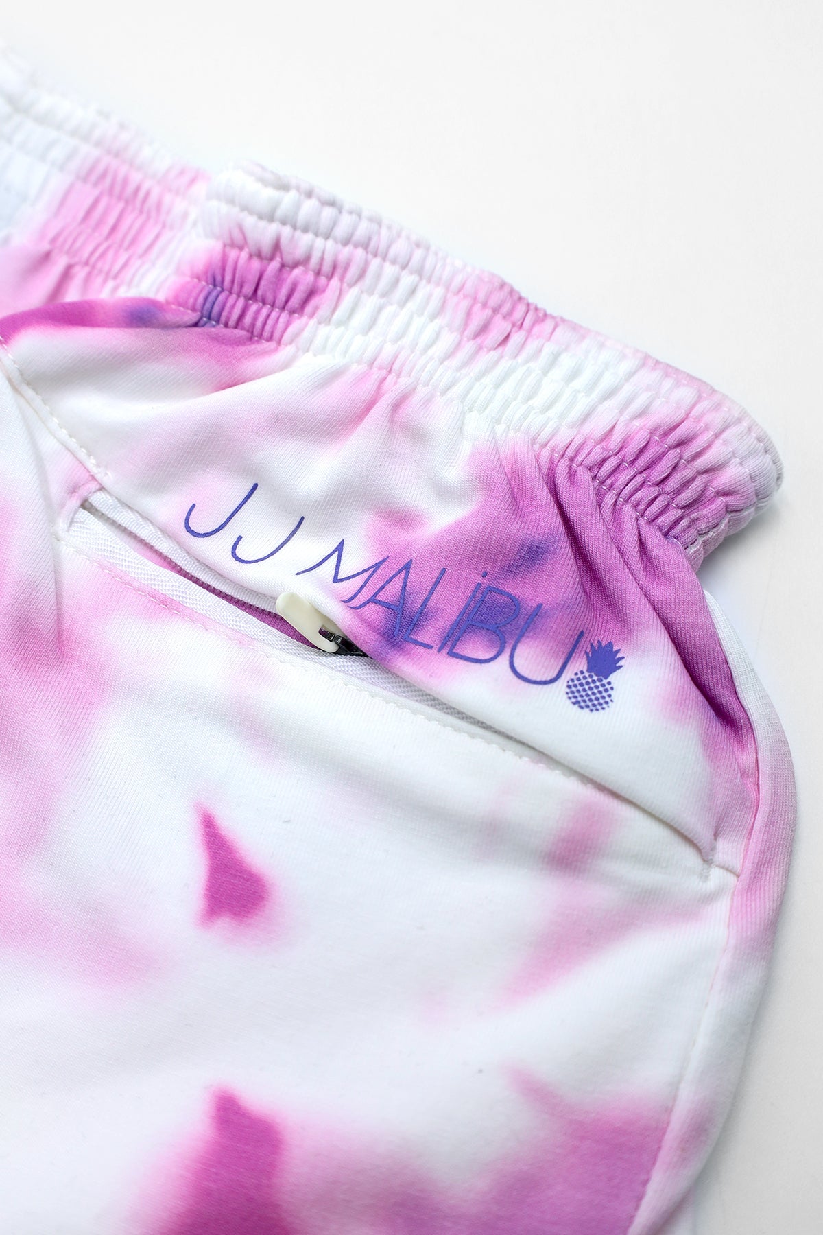 JJ Malibu Stretch-It 2" Short Shorts – Pink Tie-Dye