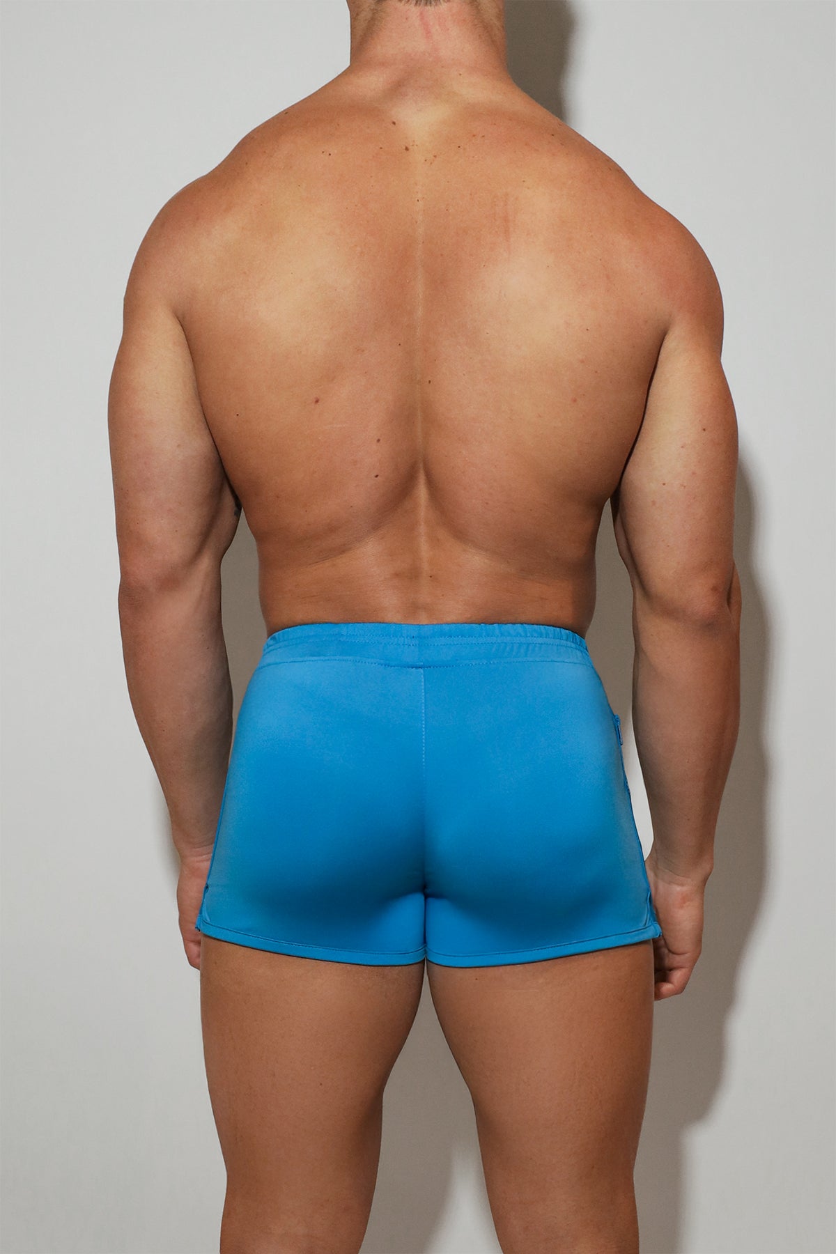 JJ Malibu Shorts Cortos de 2" con Abertura Lateral - Azul Suave