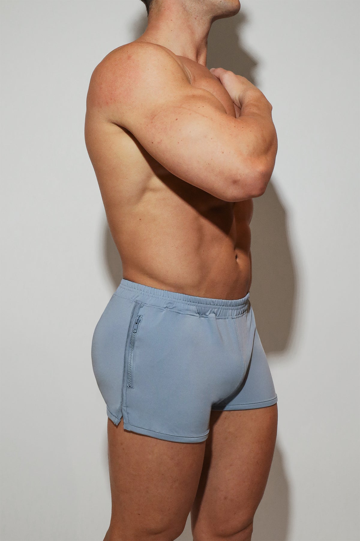 JJ Malibu 2" Side Split Booty Shorts - Gletschergrau