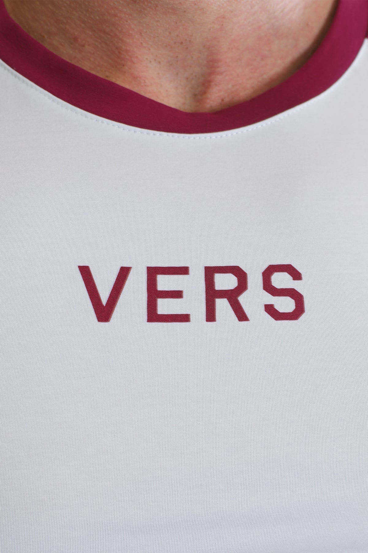 JJ Malibu Muscle-Fit Crop Tee - Vielseitig
