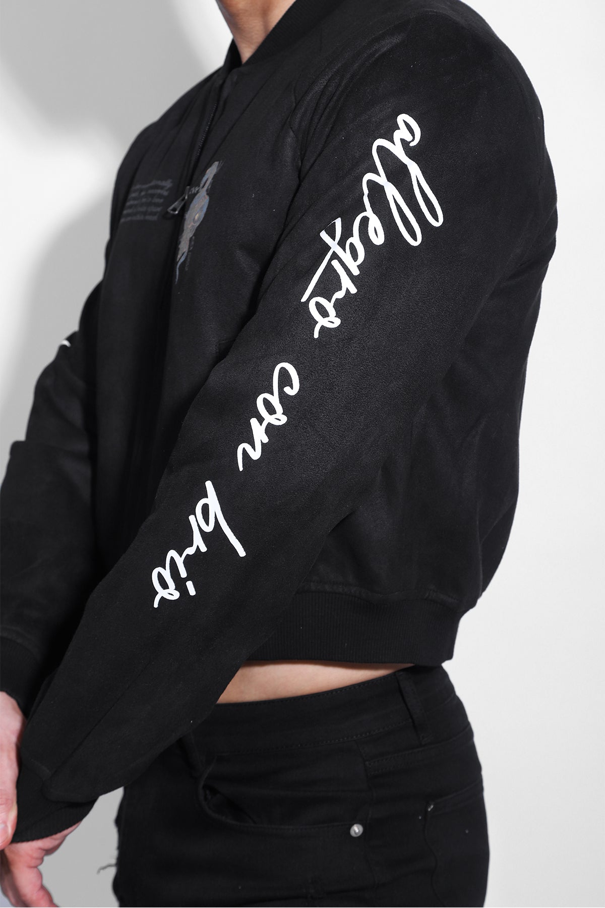 JJ Malibu Kurze Wildleder-Bomberjacke - Schwarz