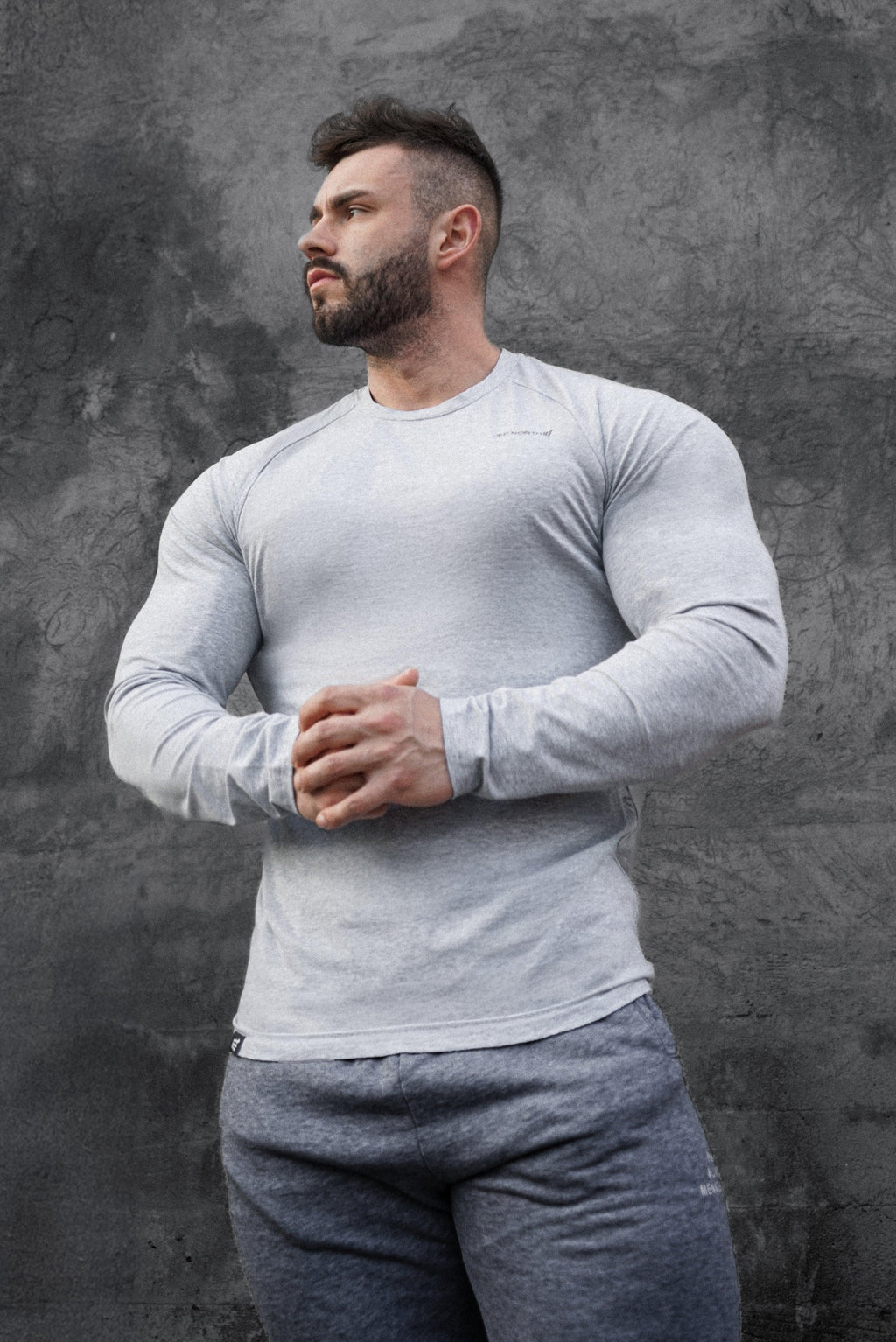 Jed North Men's Titan Muscle-Fit Long Sleeve T-Shirt - Platinum