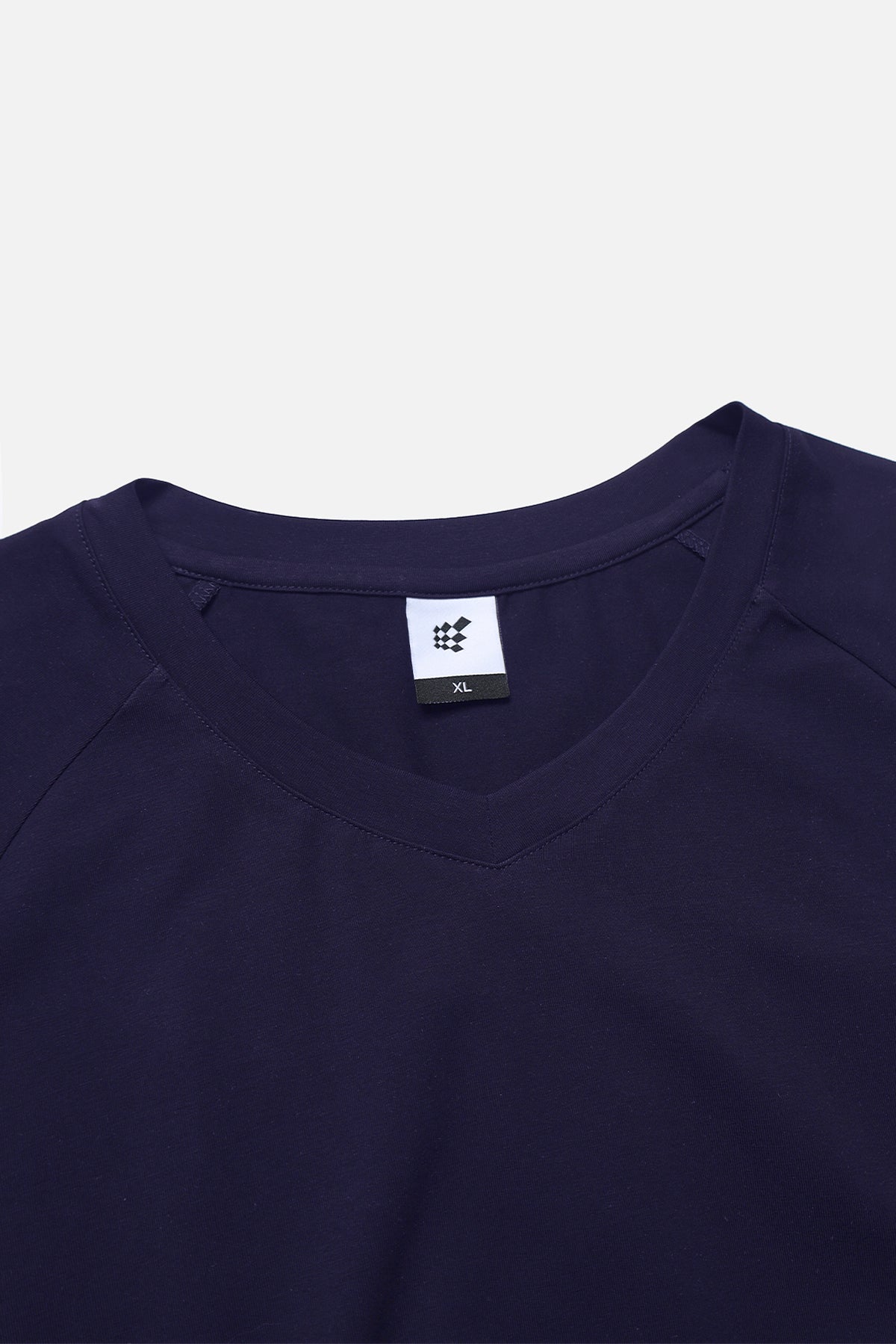 Camiseta entallada de cuello de pico Jed North - Azul marino