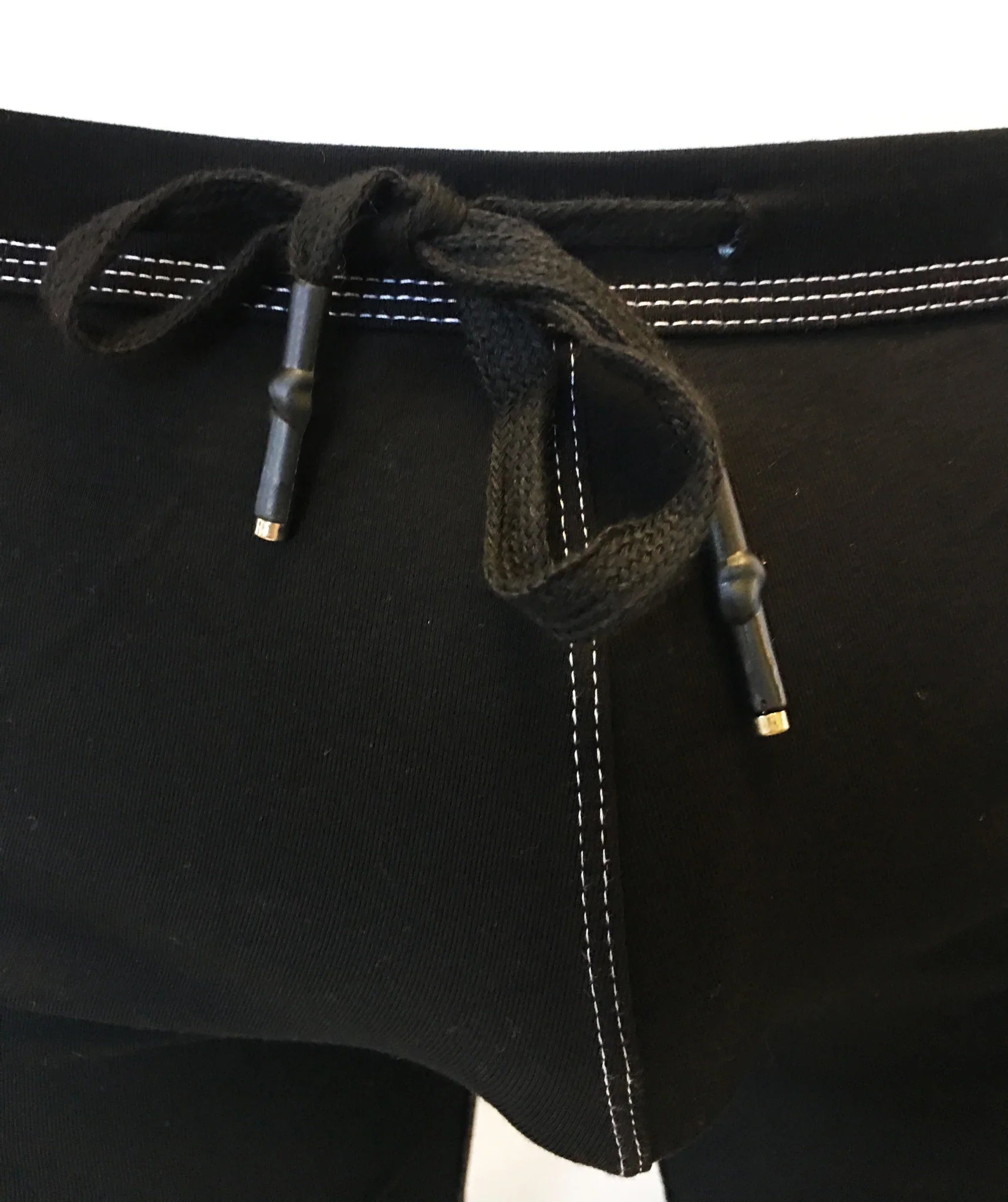 Shorts mit Regenbogenband