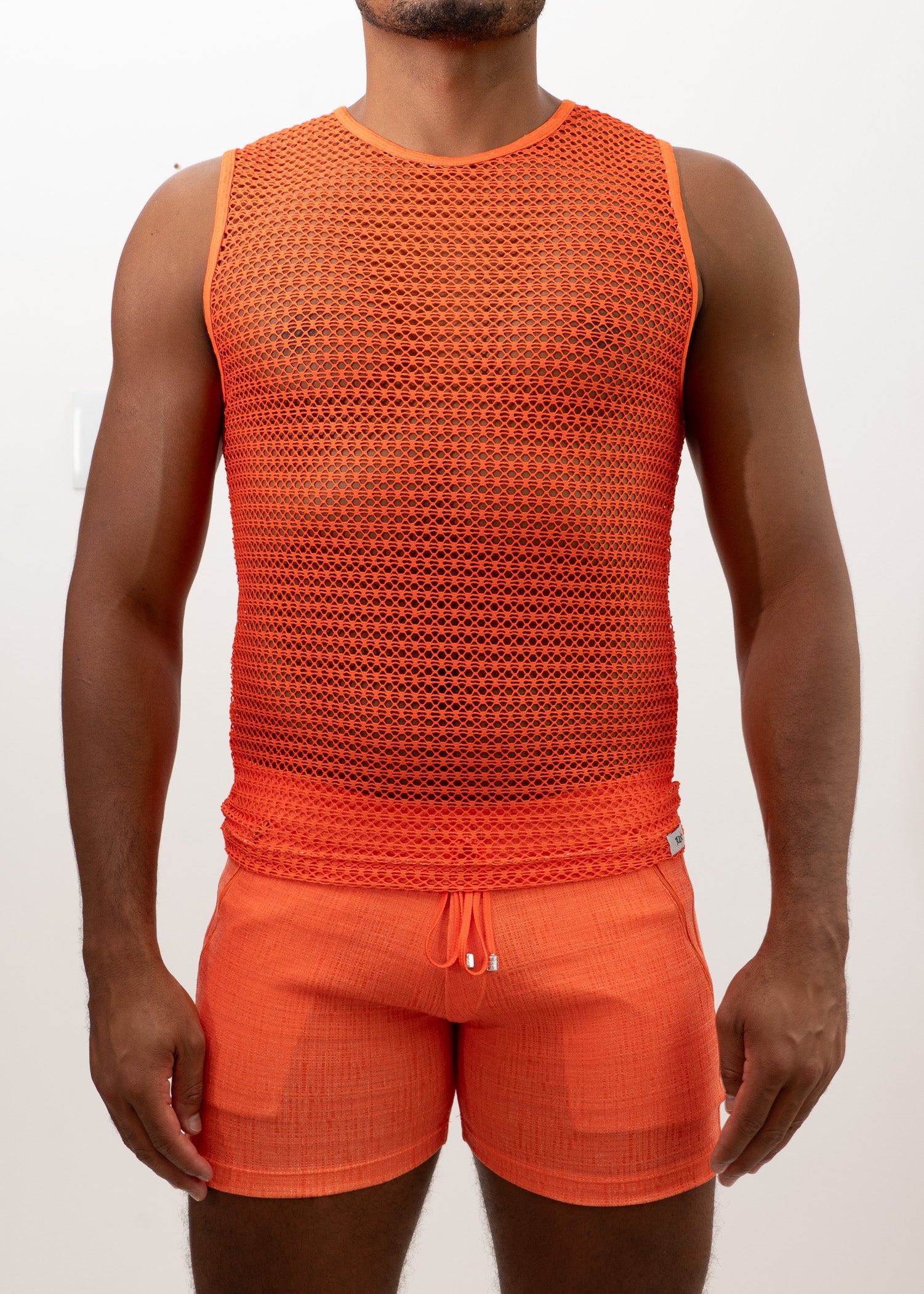 CAMISETA MUSCULAR DE GANCHILLO