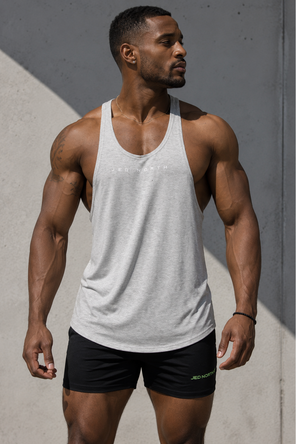 Jed North Classic Bodybuilding Racerback Stringer - Hellgrau