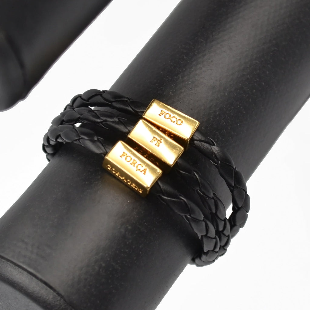 Herrenarmband aus schwarzem Leder und Silber, verstellbar mit den Worten „Konzentration“, „Stärke“, „Glaube“ und „Mut“ auf Portugiesisch – Unisex-Herrenarmband – Männerschmuck – Vorbestellung