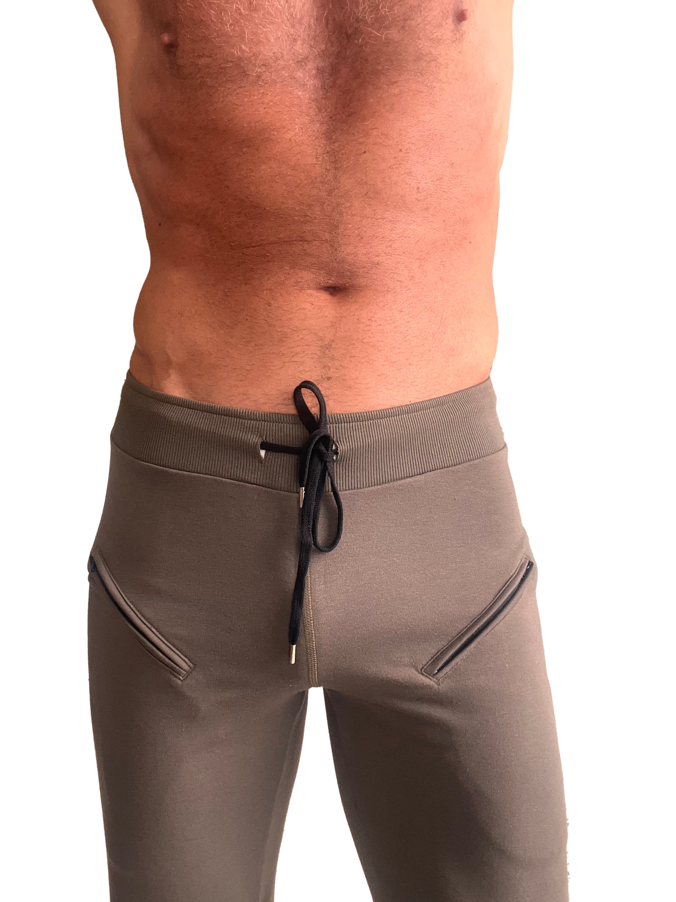 Mens 4/5 zipper pocket capri yoga pants in army green with black featuring gray athletic leggings with ribbed waistband and drawstring