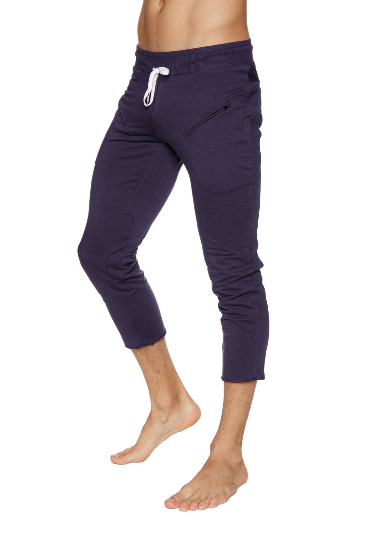 Mens 4/5 zipper pocket capri yoga pants in navy blue with white drawstring waistband and side pockets