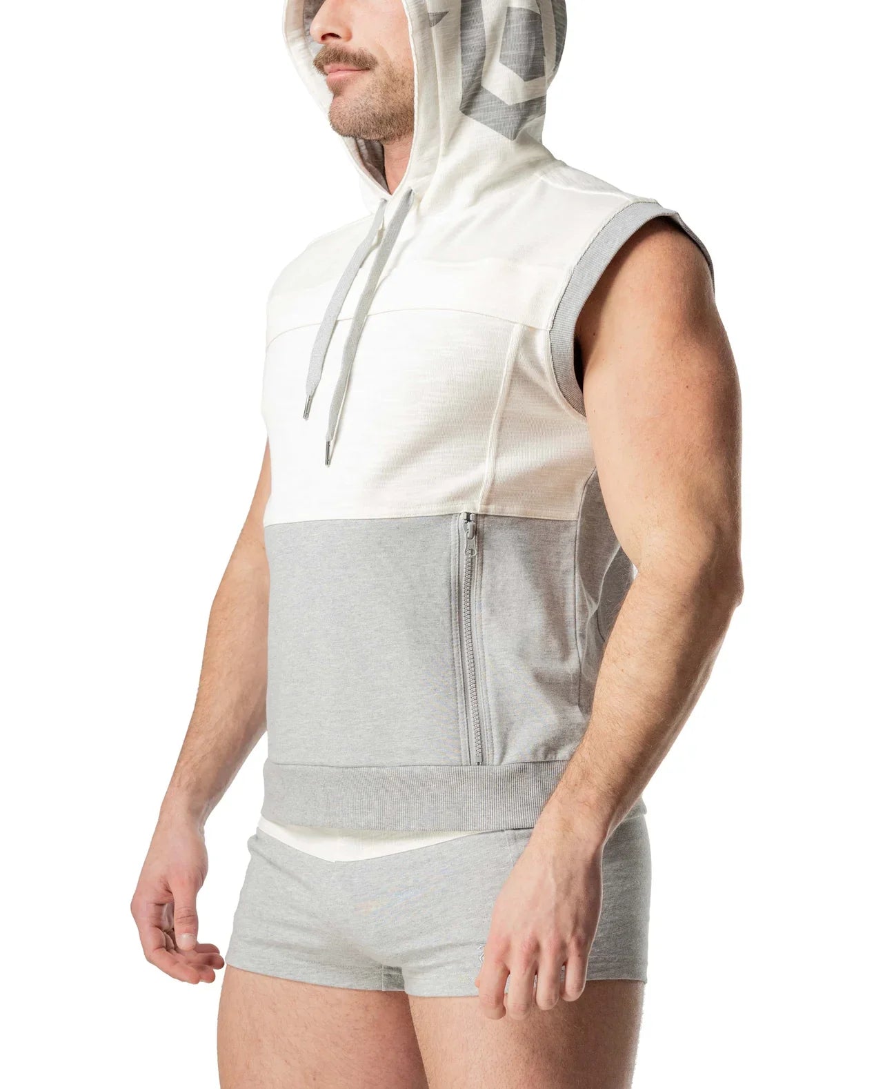 DOPPELÄRMELLOSER HOODIE