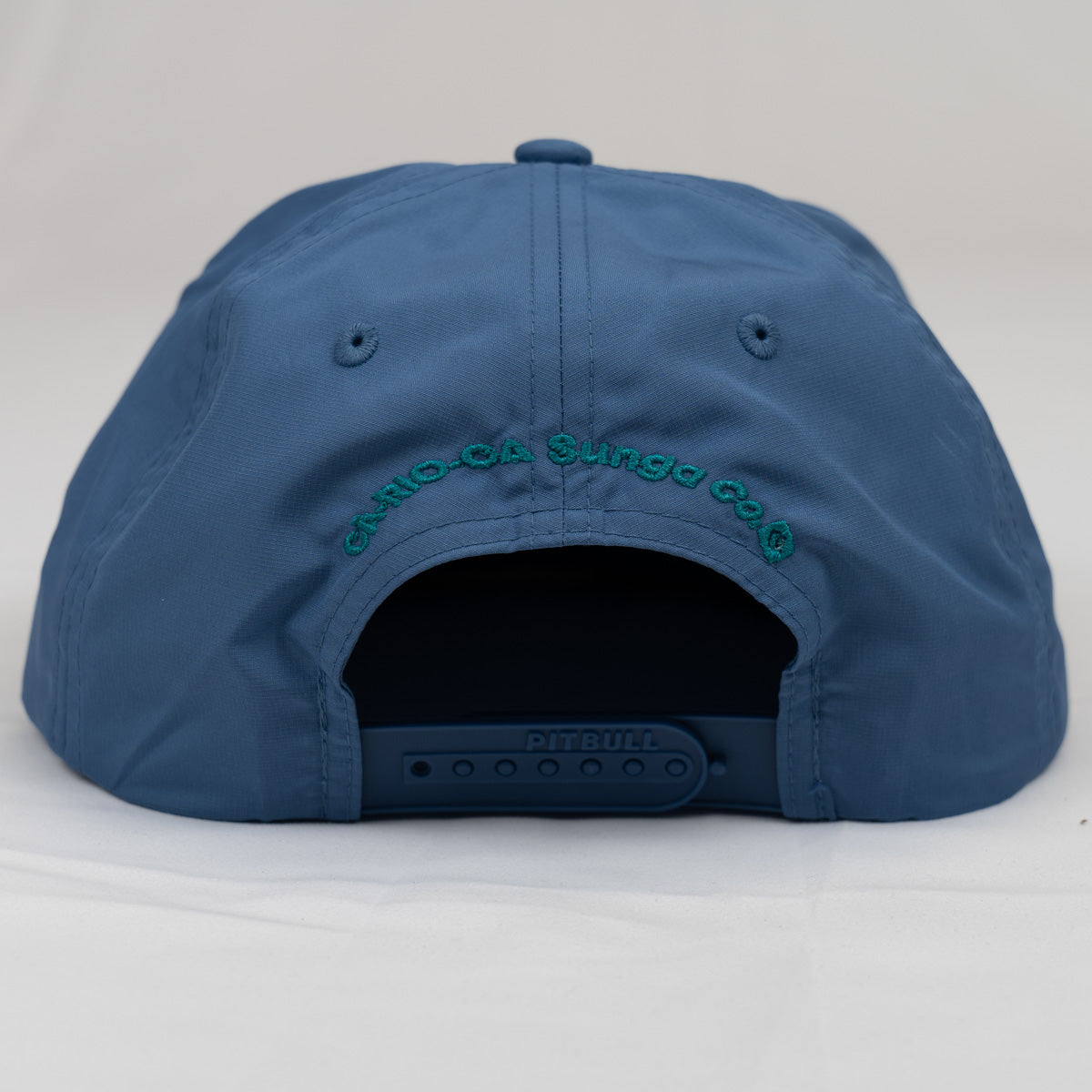 Gorra CA-RIO-CA Crest Logo sin Estructura Bay Leaf Snapback Rope