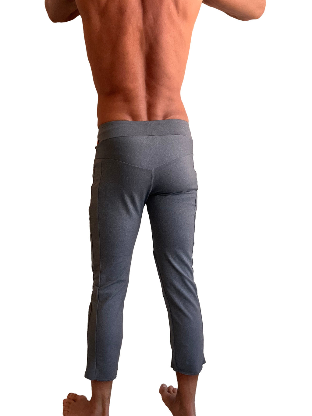 Performance premium mens dark grey heather capri yoga pants with high waistband and subtle side zipper pockets