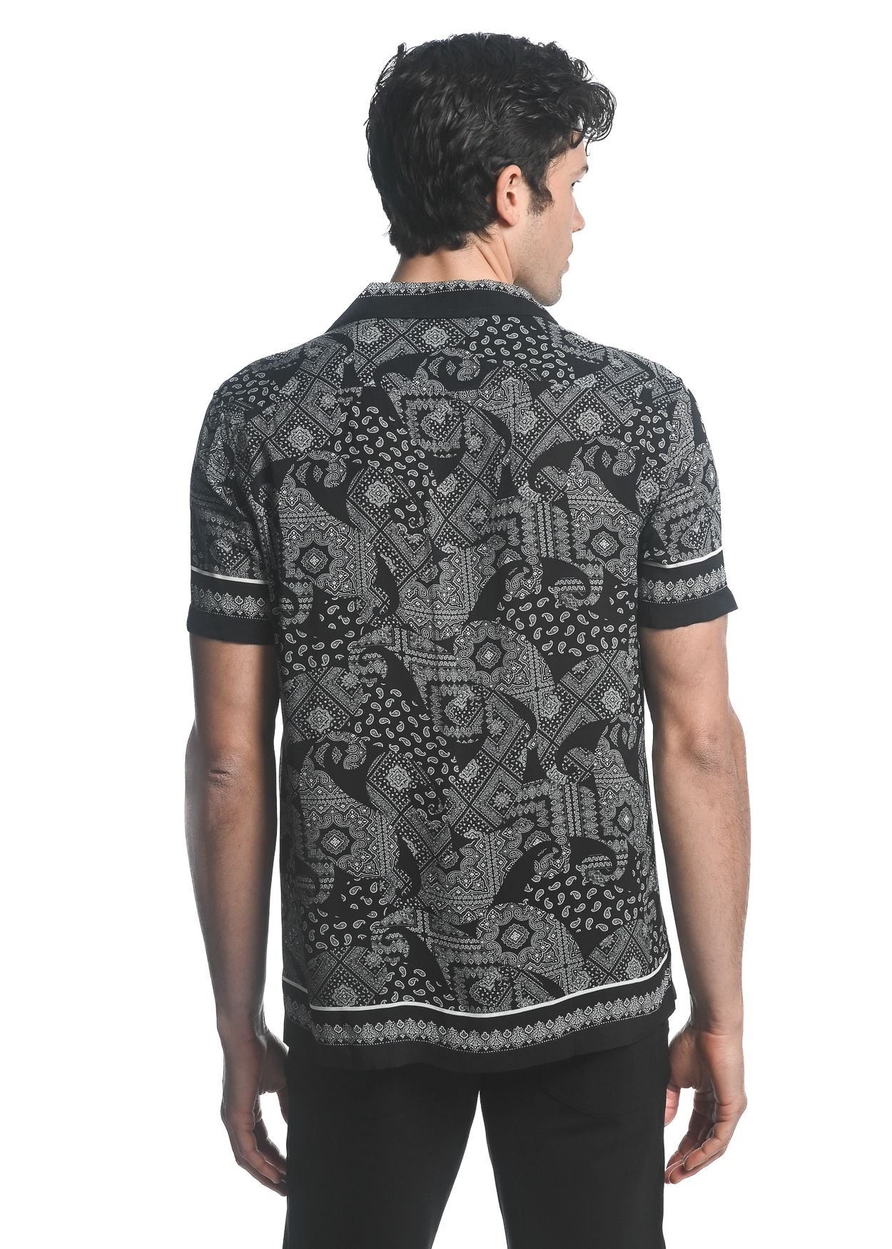 CAMISA TEJIDA MANGA LARGA CON CENEFAS PAISLEY