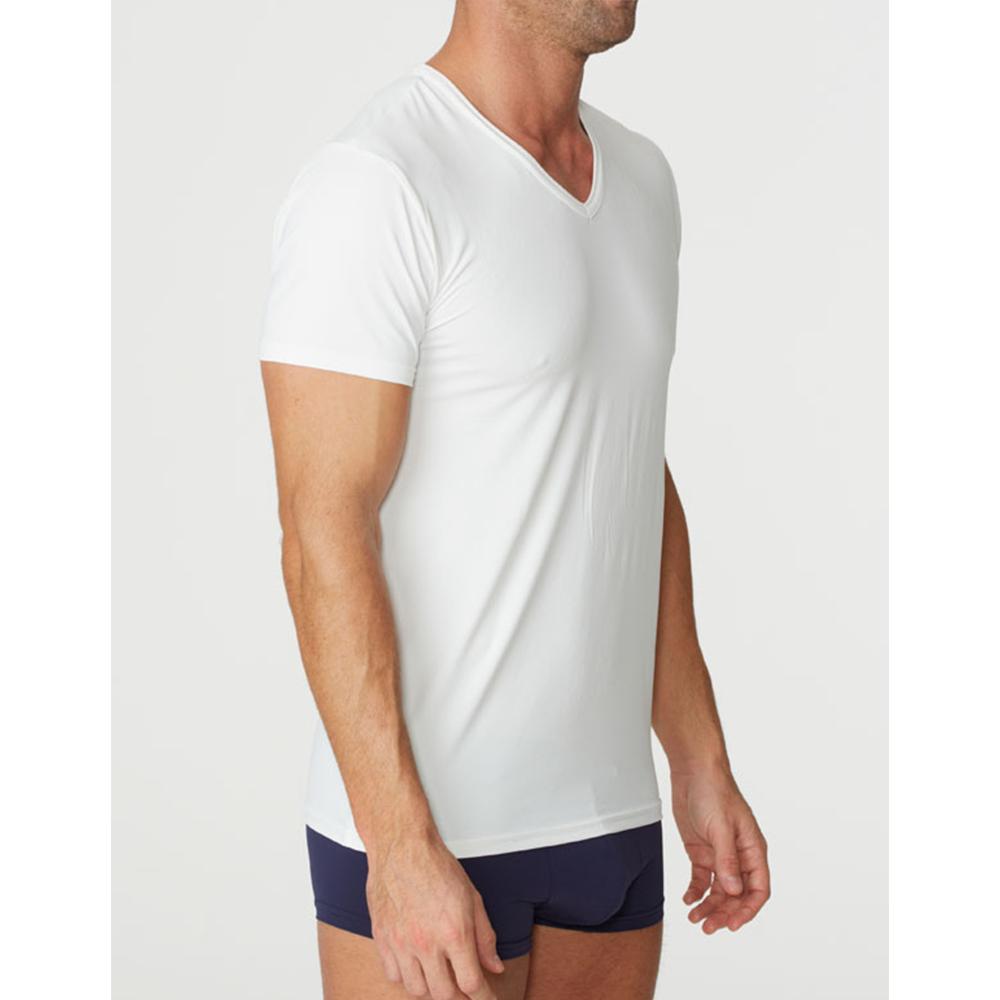 White v-neck short-sleeved t-shirt by Parker & Max made of smooth lightweight fabric for comfortable wear