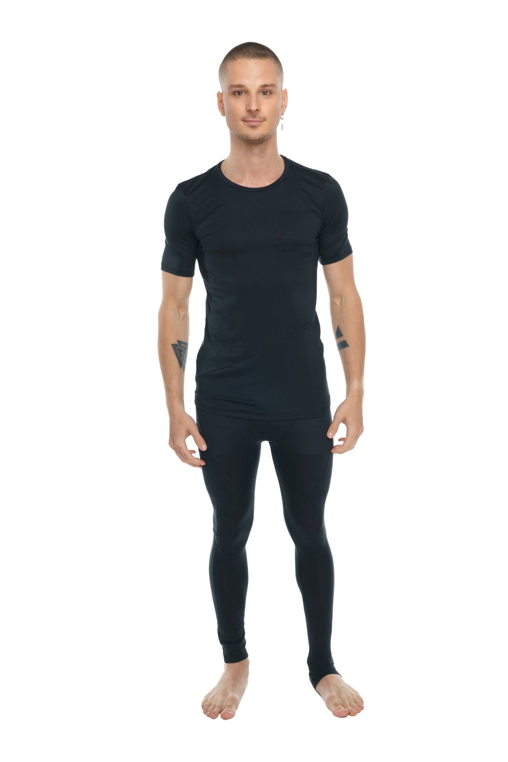Black carbon perfect pocket crew neck tee with ribbed cuffs and hem in a form fitting short sleeved athletic top