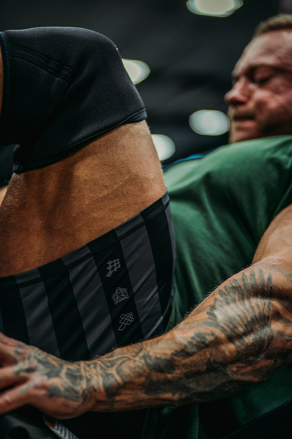 Shorts de culturismo retro Jed North - Negro y gris