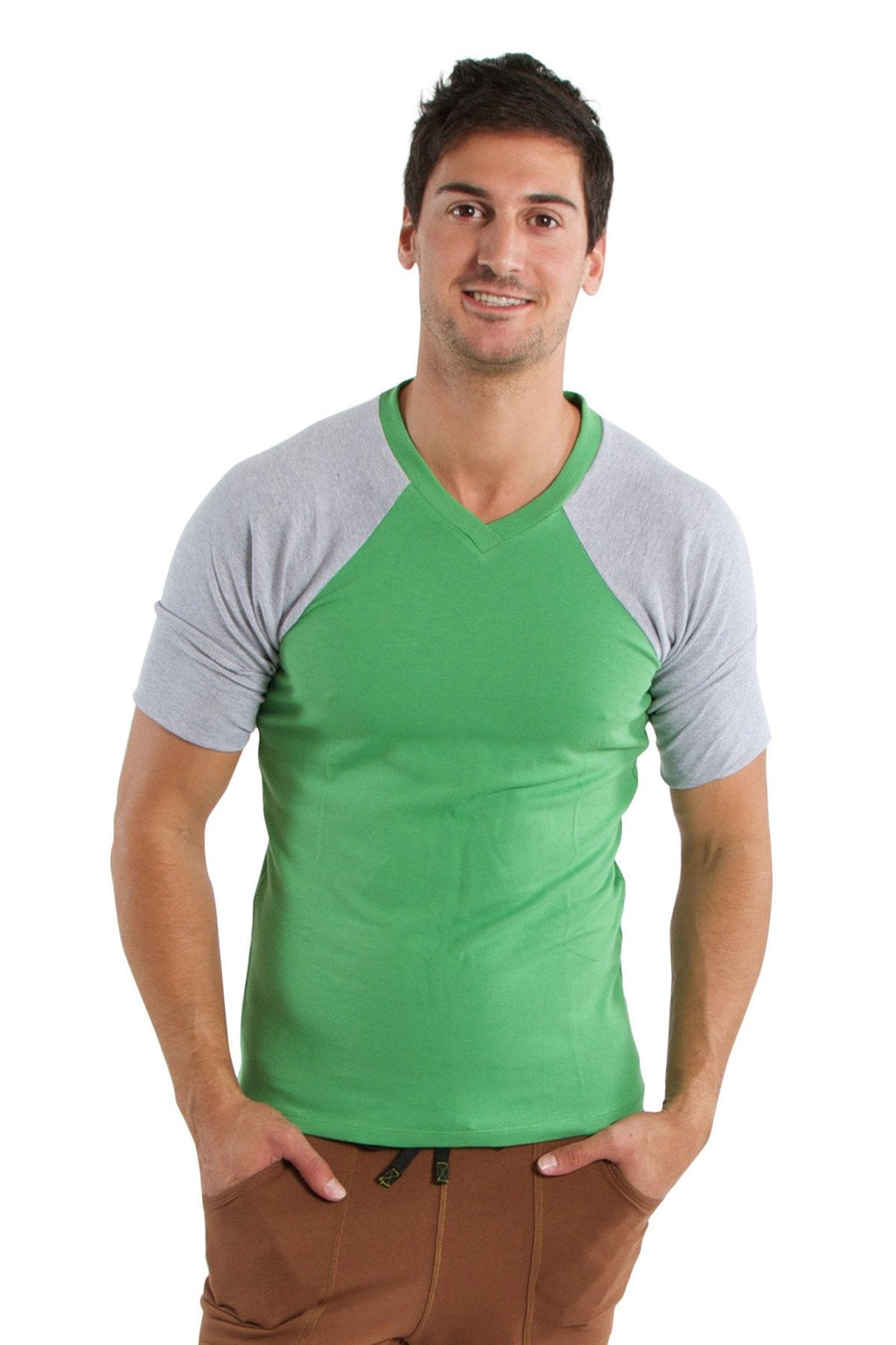 Raglan virtual crew neck t-shirt with green bamboo fabric and gray raglan sleeves for casual wear