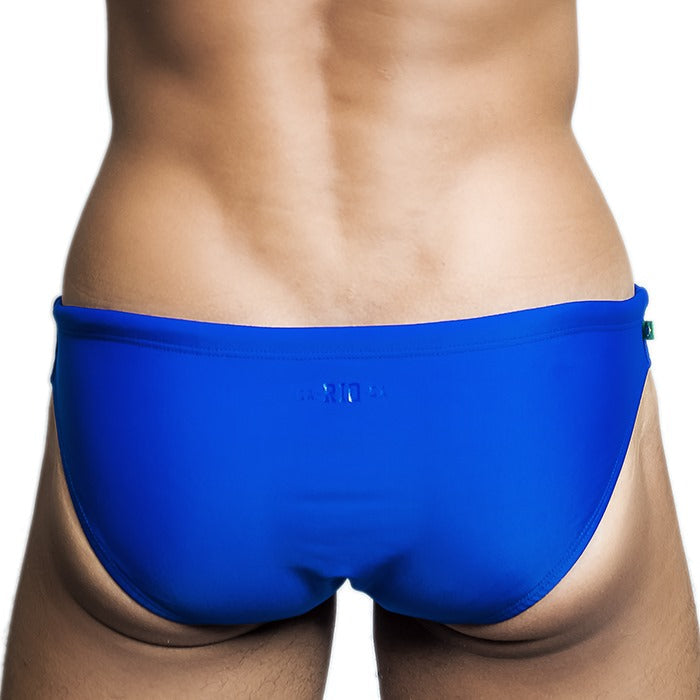 Traje de baño Sunga de colores sólidos con corte de bikini para hombre