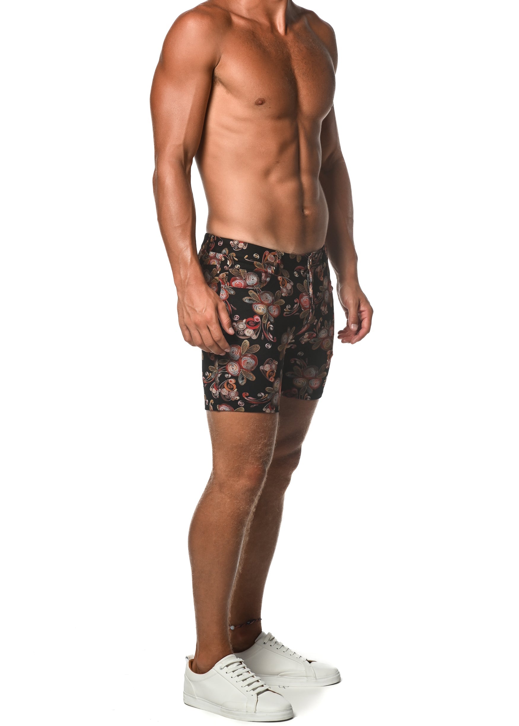 STRETCH-STRICKSHORTS IN LIMITIERTER AUFLAGE