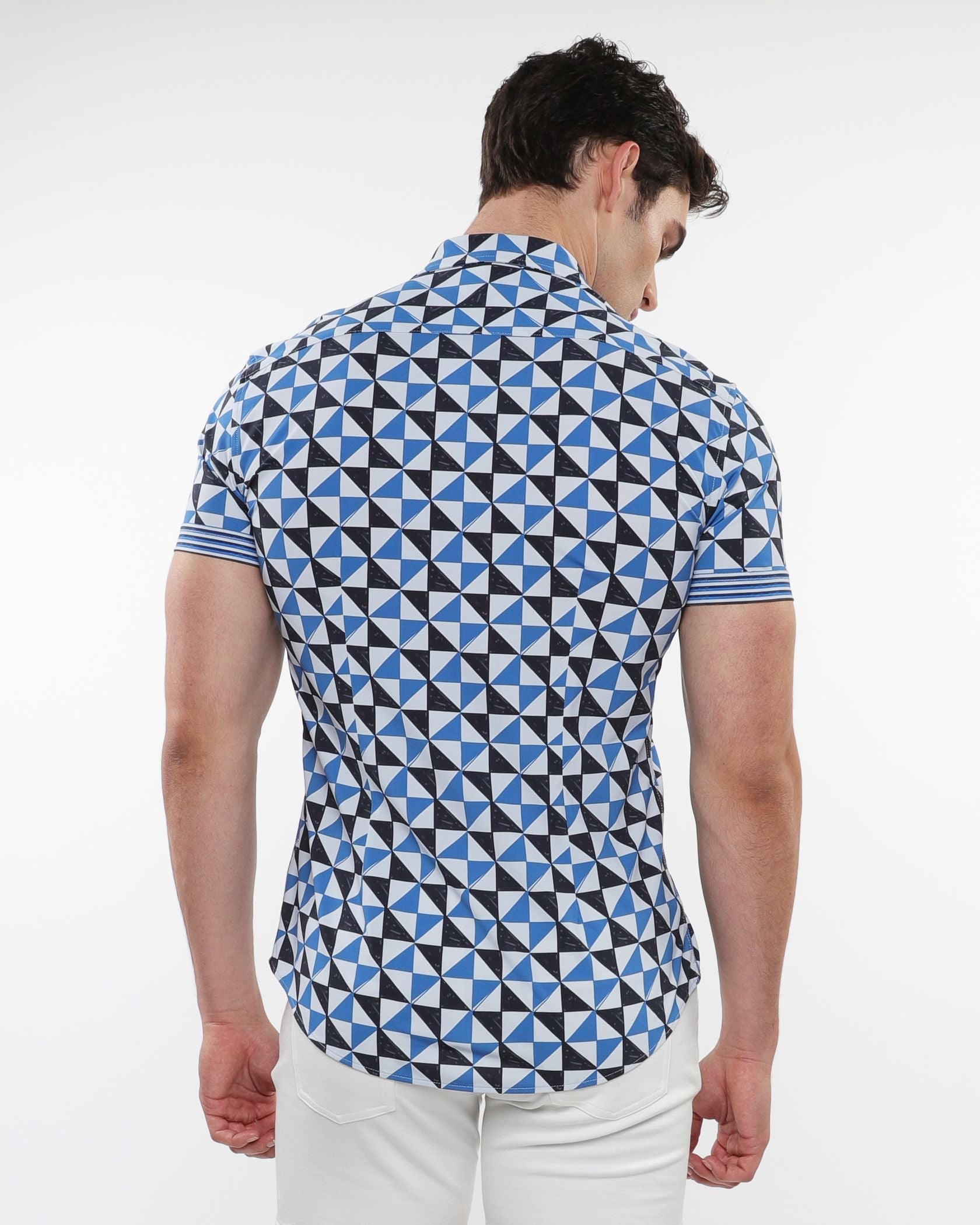 Triangles Printed Performance S/S Shirt