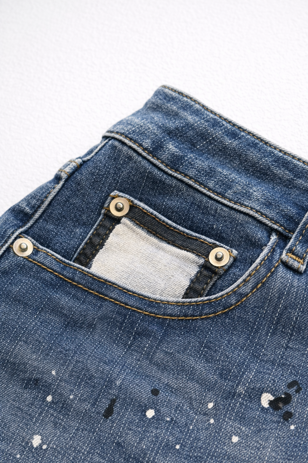 JJ Malibu Men's Studio Splash 1.5" Denim Short Shorts - Indigo Dream