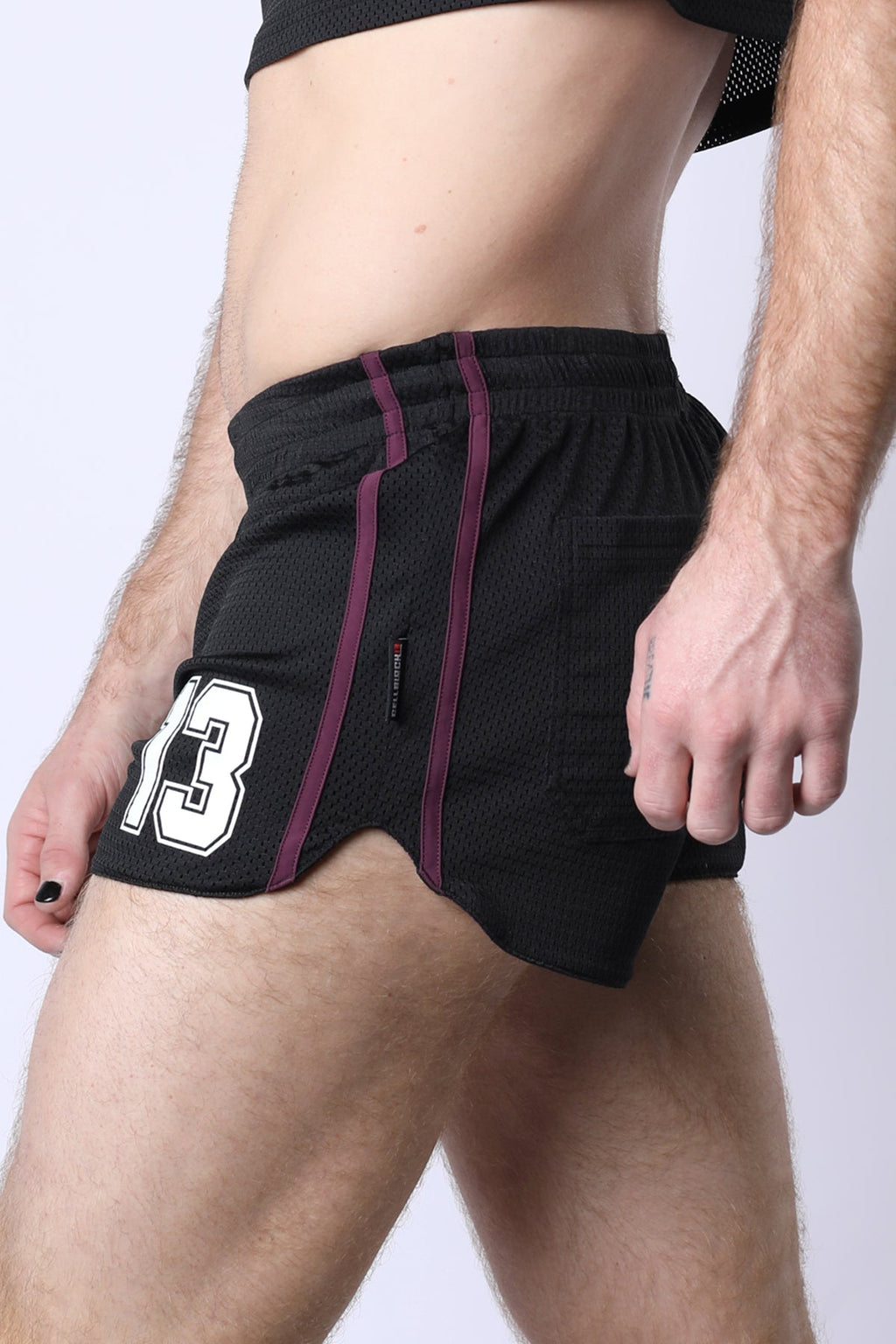 TAKE DOWN REVERSIBLE MESH SHORT