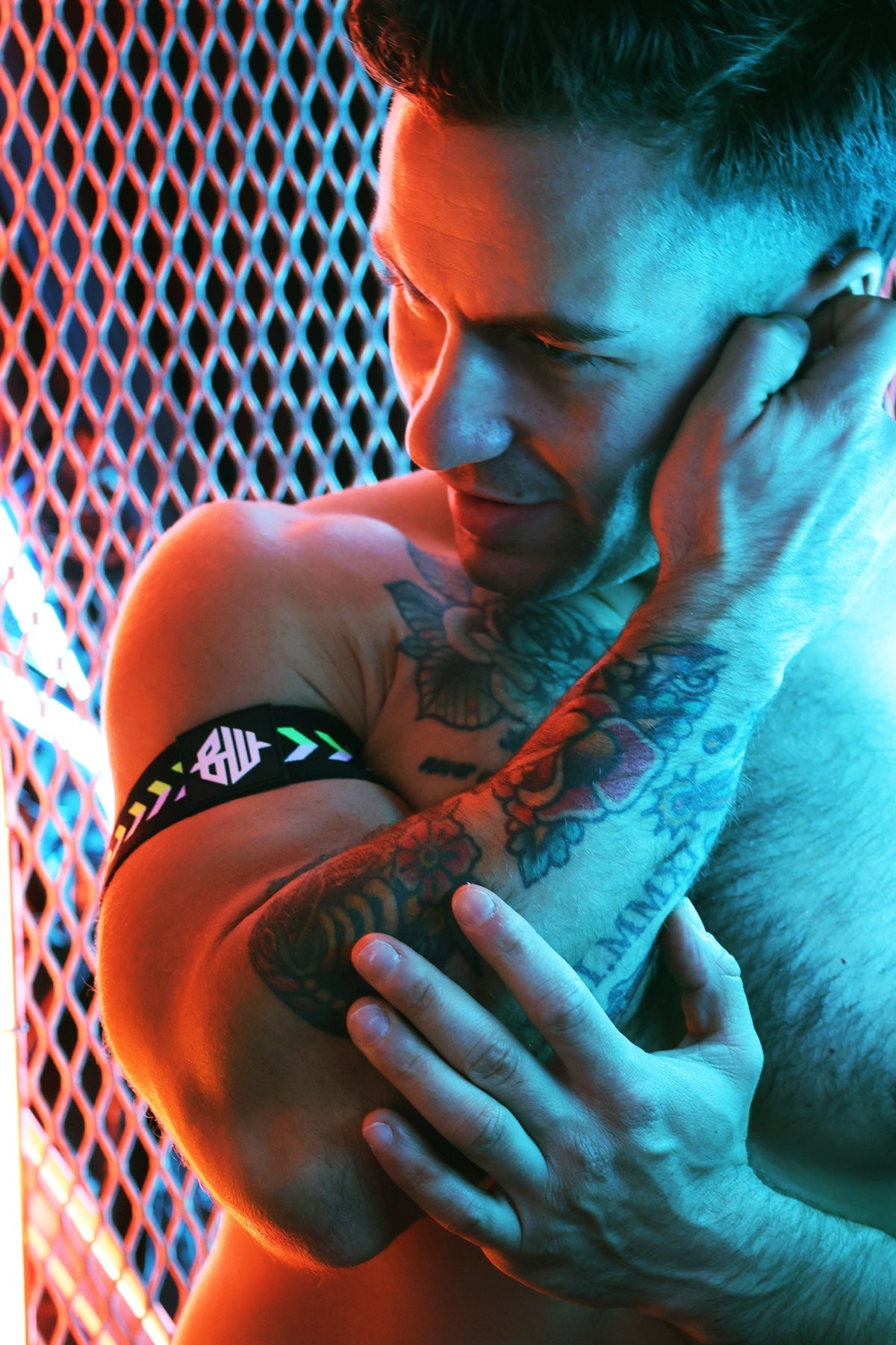 Transistor Armbands - DealByEthan.gay loves Breedwell